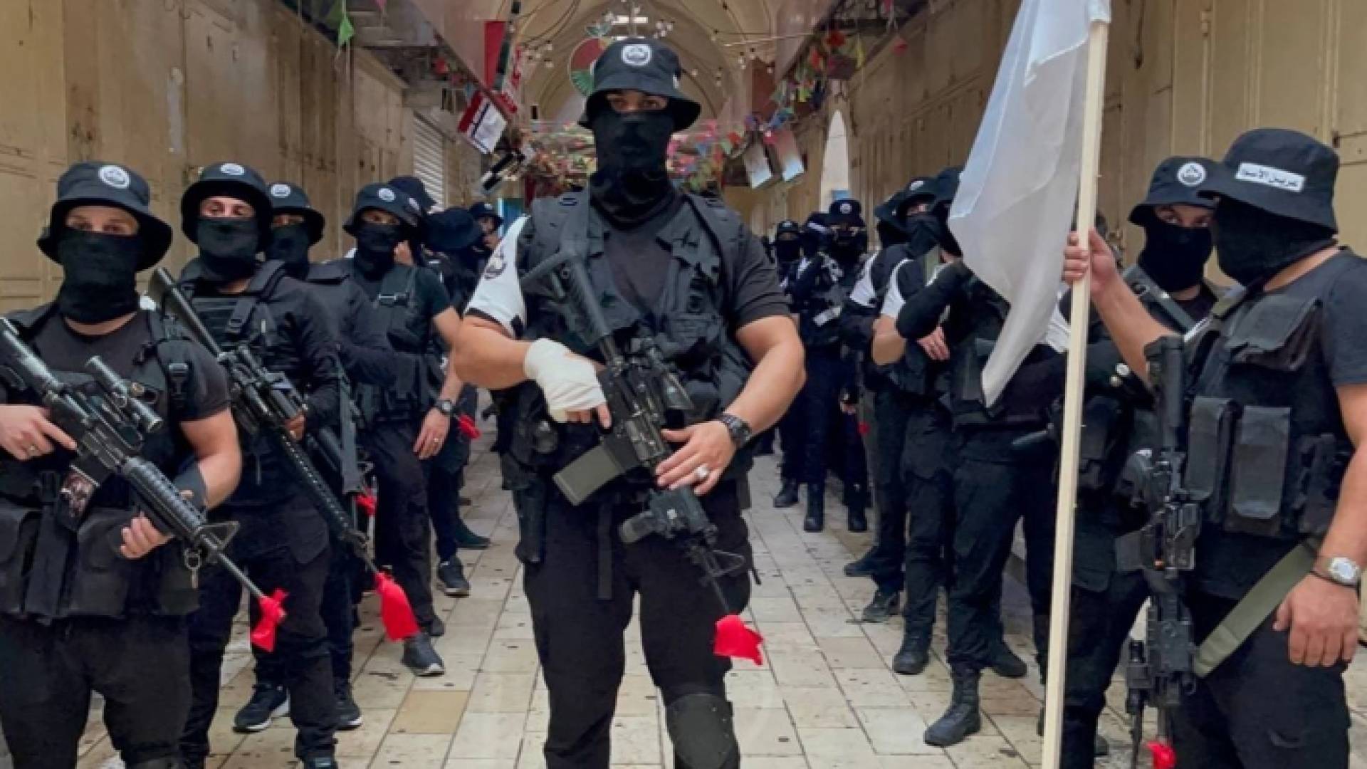 مجموعة عرين الأسود