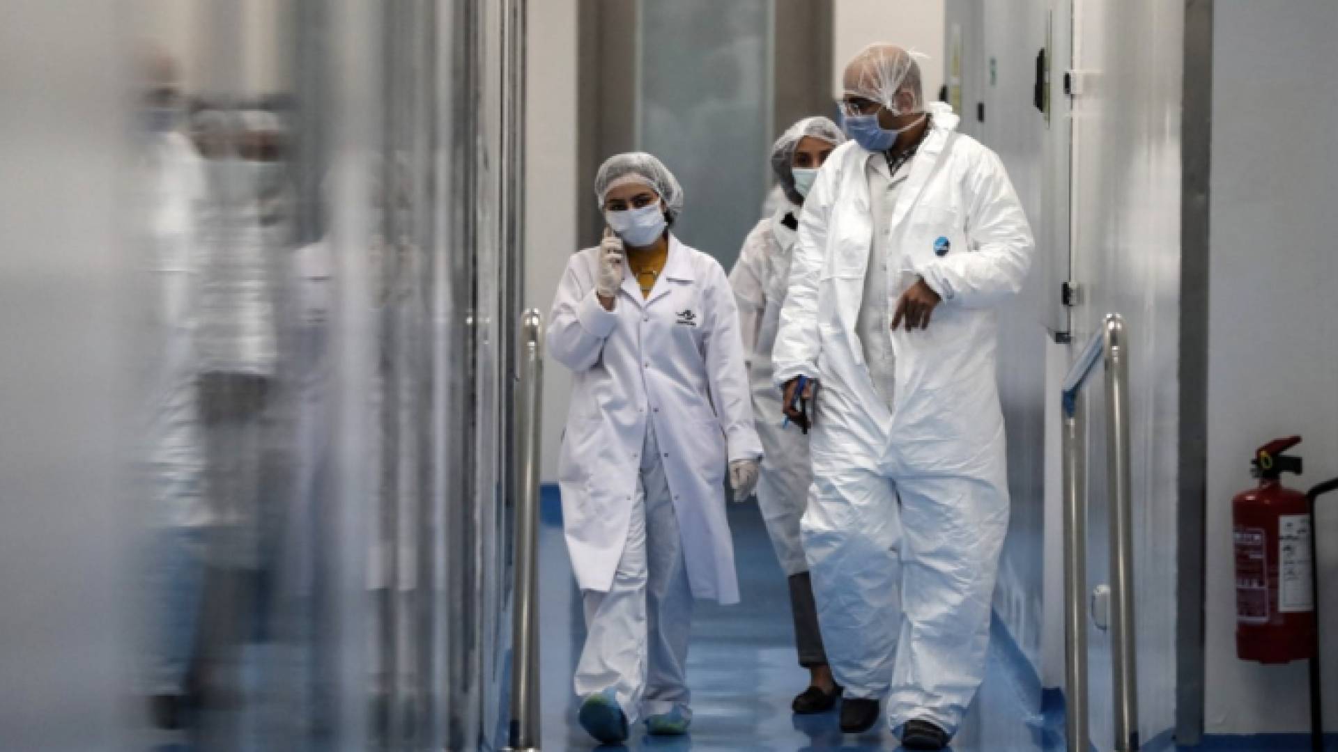 عاملون في قطاع الرعاية الصحية