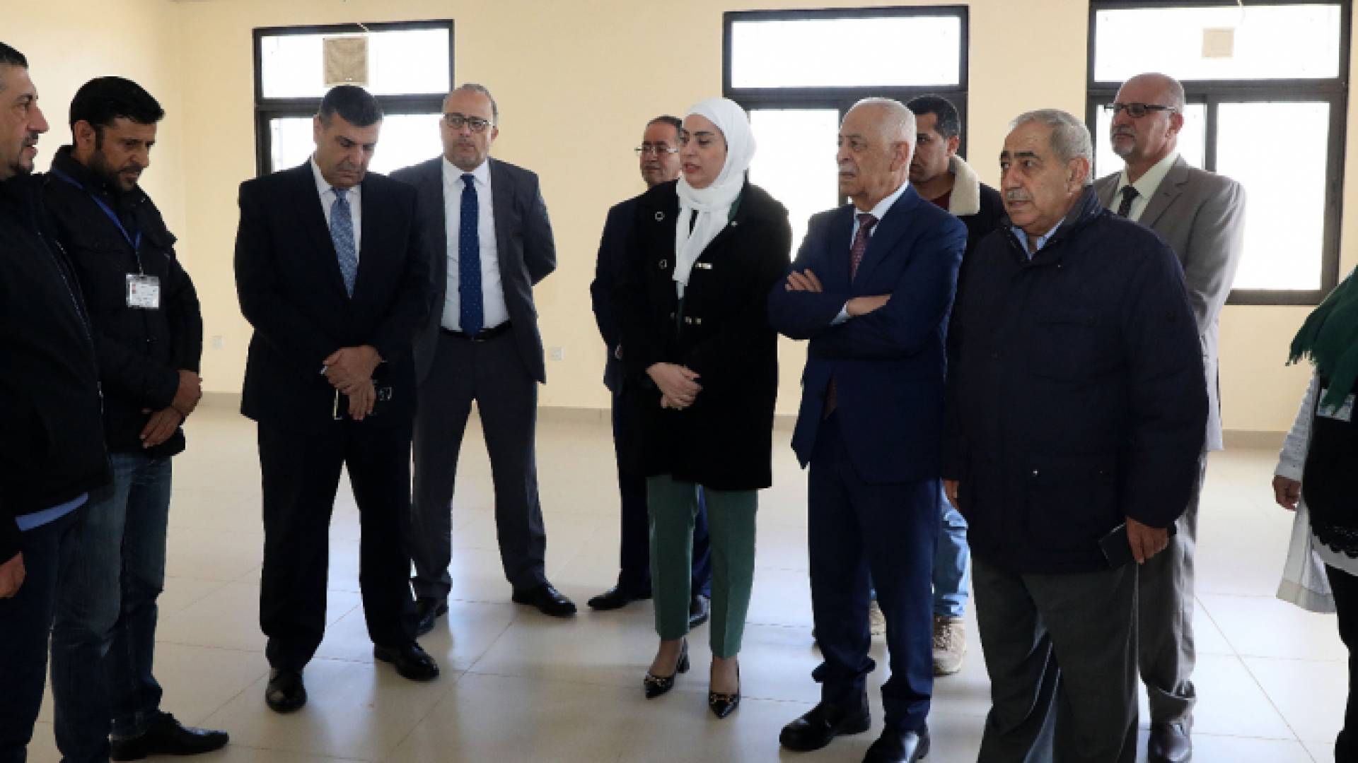 رئيس الديوان الملكي خلال زيارة مبنى البوتاس في المفرق