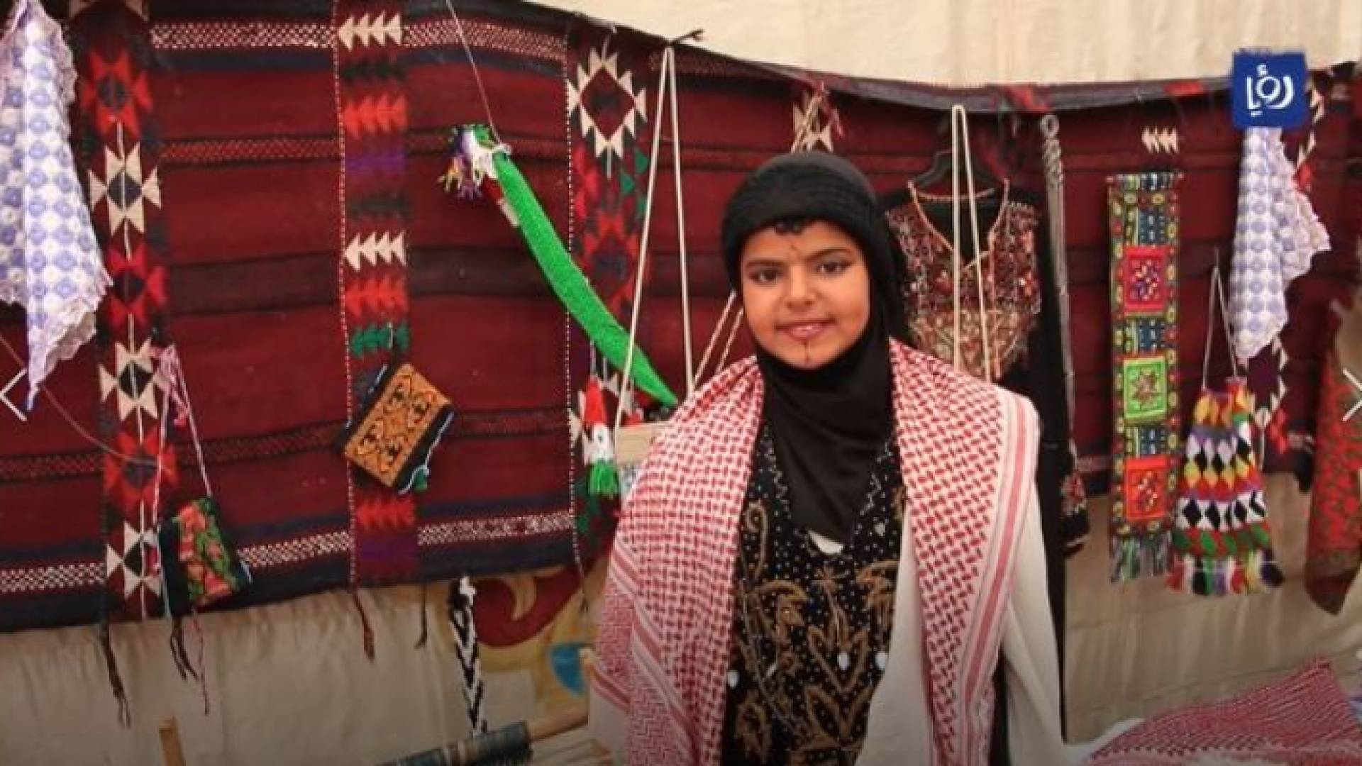 طفلة أردنية في حفل إعلان الحسا مدينة للثقافة الأردنية