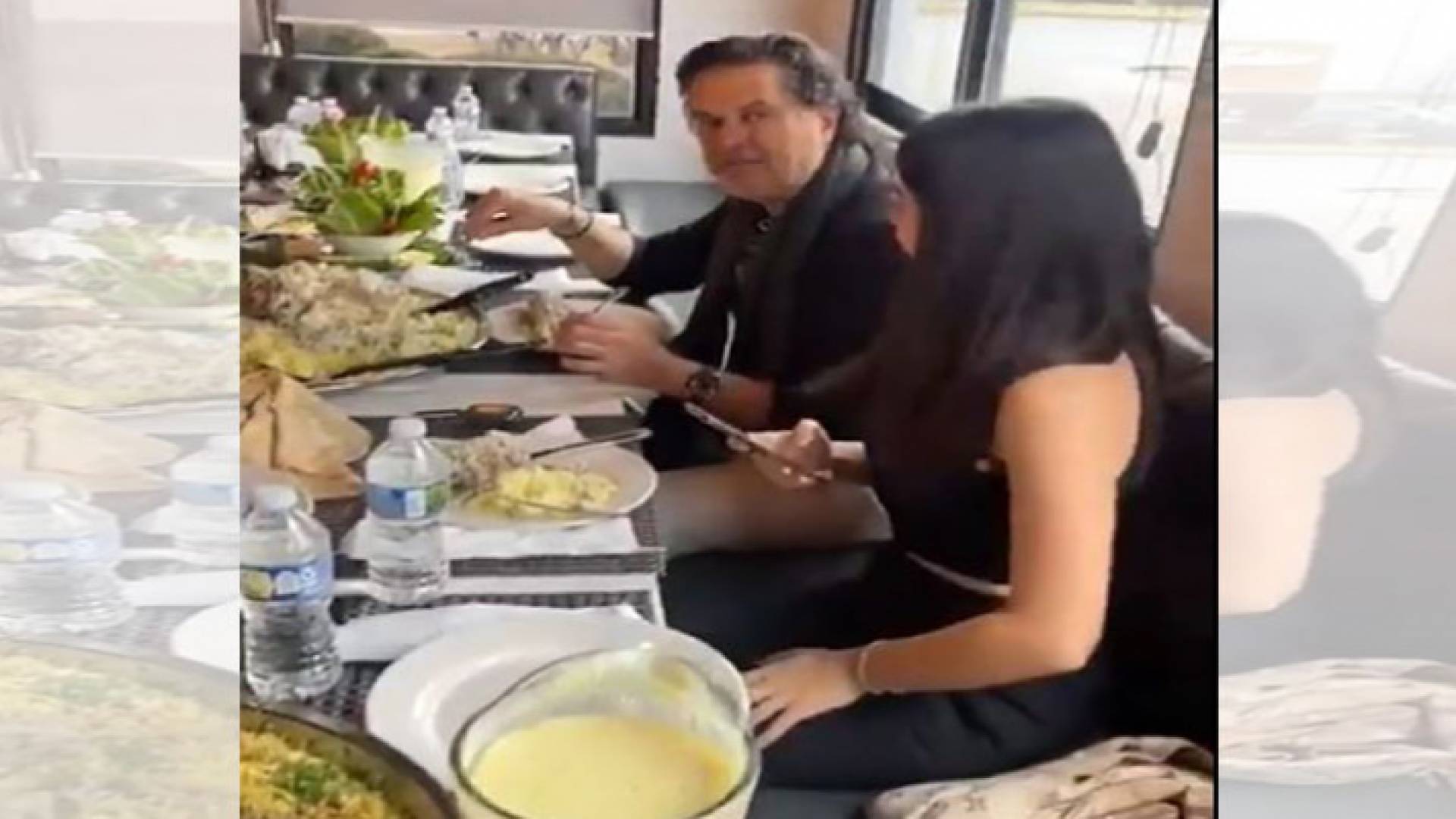 راغب علامة يتناول