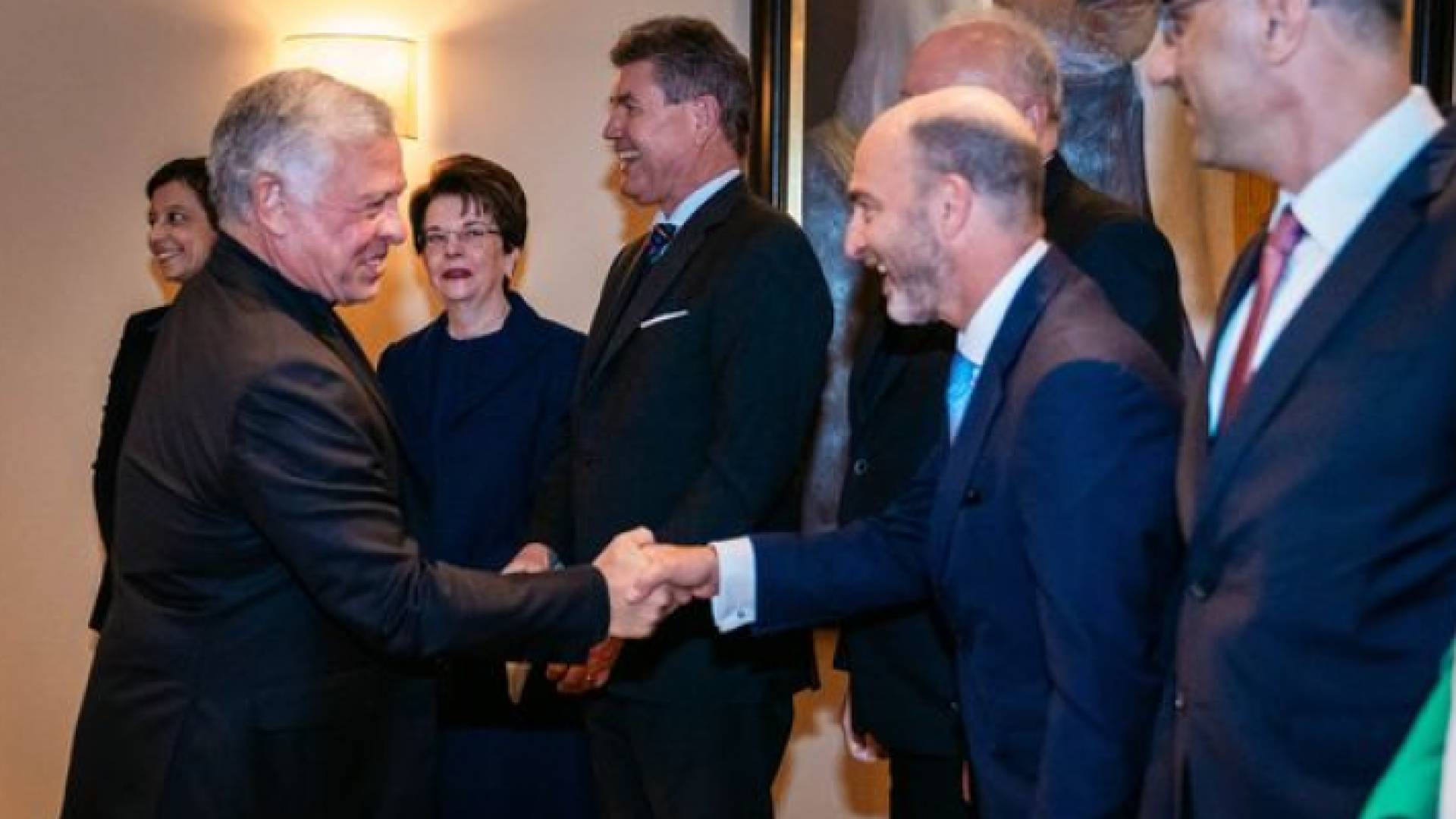 جلالة الملك خلال لقائه سفراء من دول الاتحاد الأوروبي