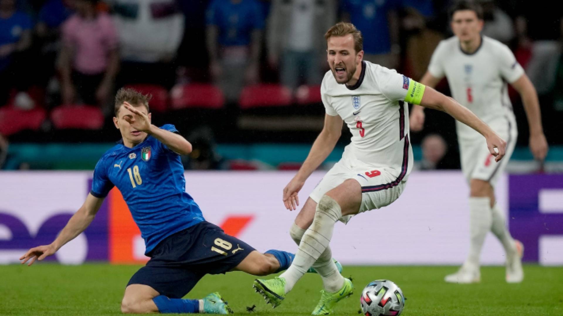 من مباراة سابقة بين المنتخبين