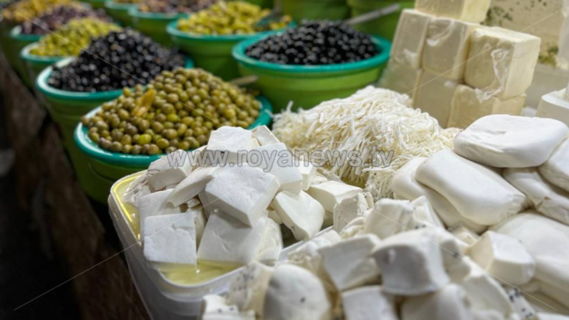 أصناف من المواد الغذائية