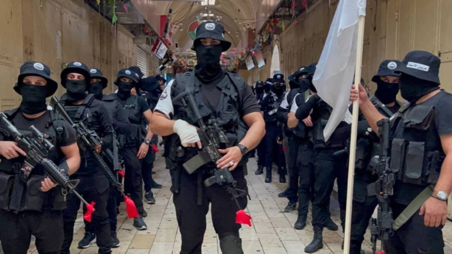 مجموعة عرين الأسود