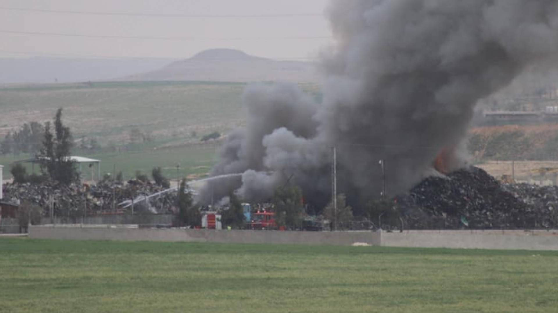 موقع الحريق في منطقة الجيزة جنوب عمان