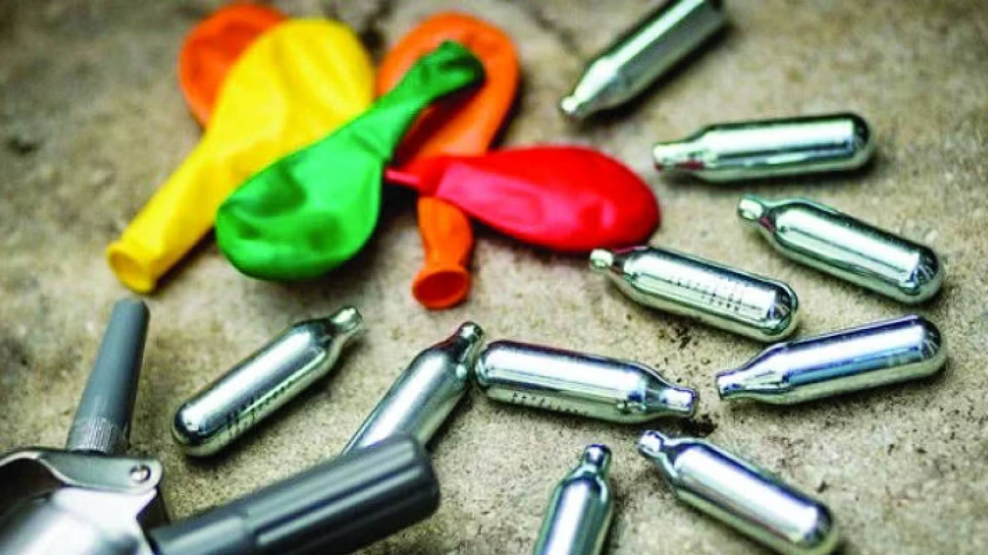 صورة تعبيرية لغاز الضحك