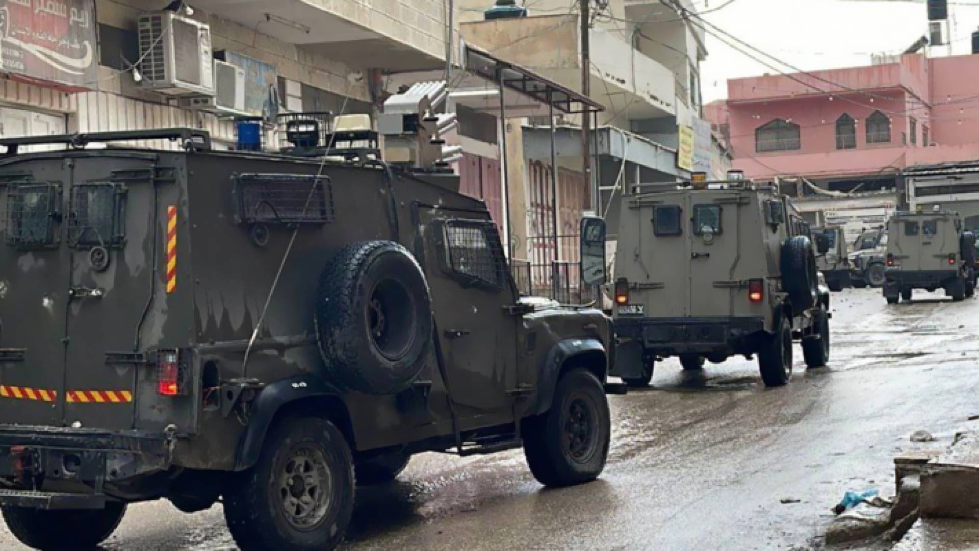 خلال اقتحام جيش الاحتلال لمخيم عقبة جبر