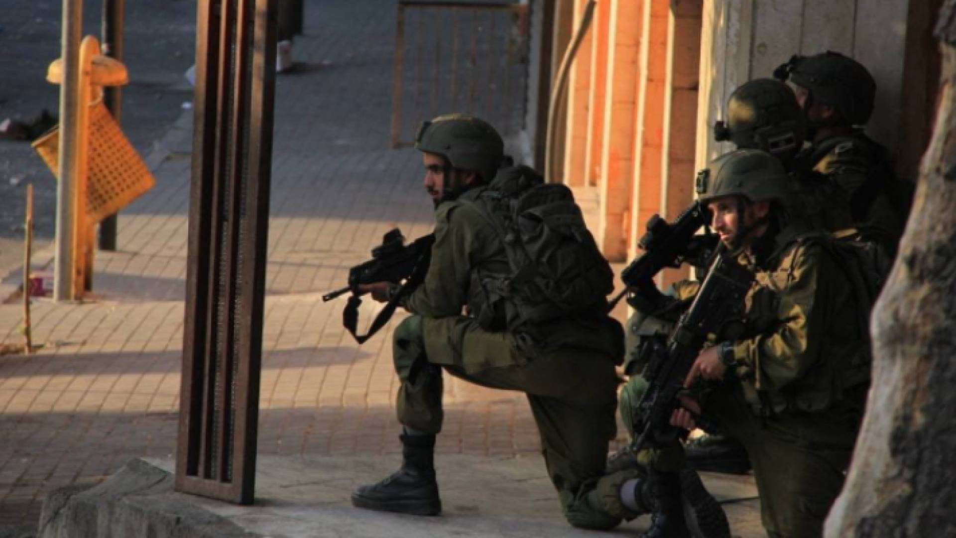 قوات الاحتلال خلال اقتحام مدن فلسطينية