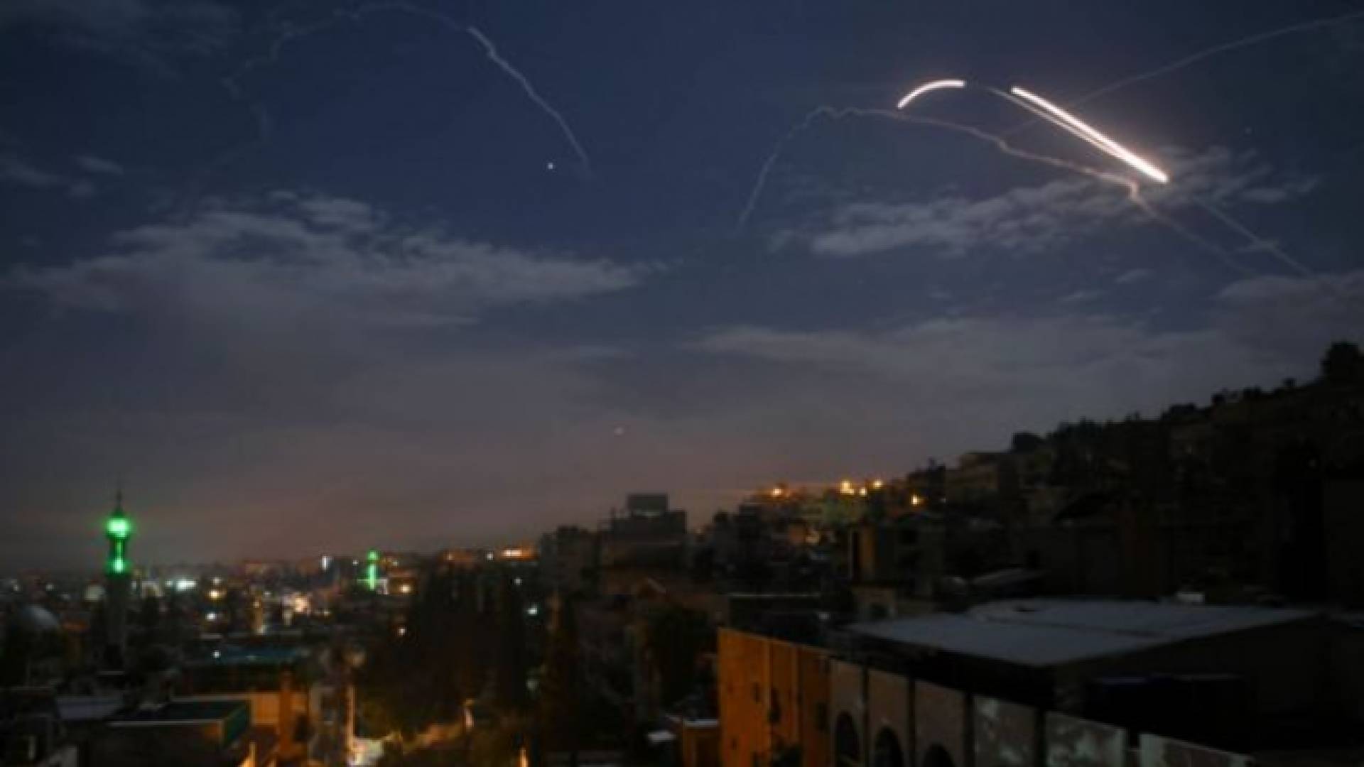 صورة أرشيفية من قصف دمشق