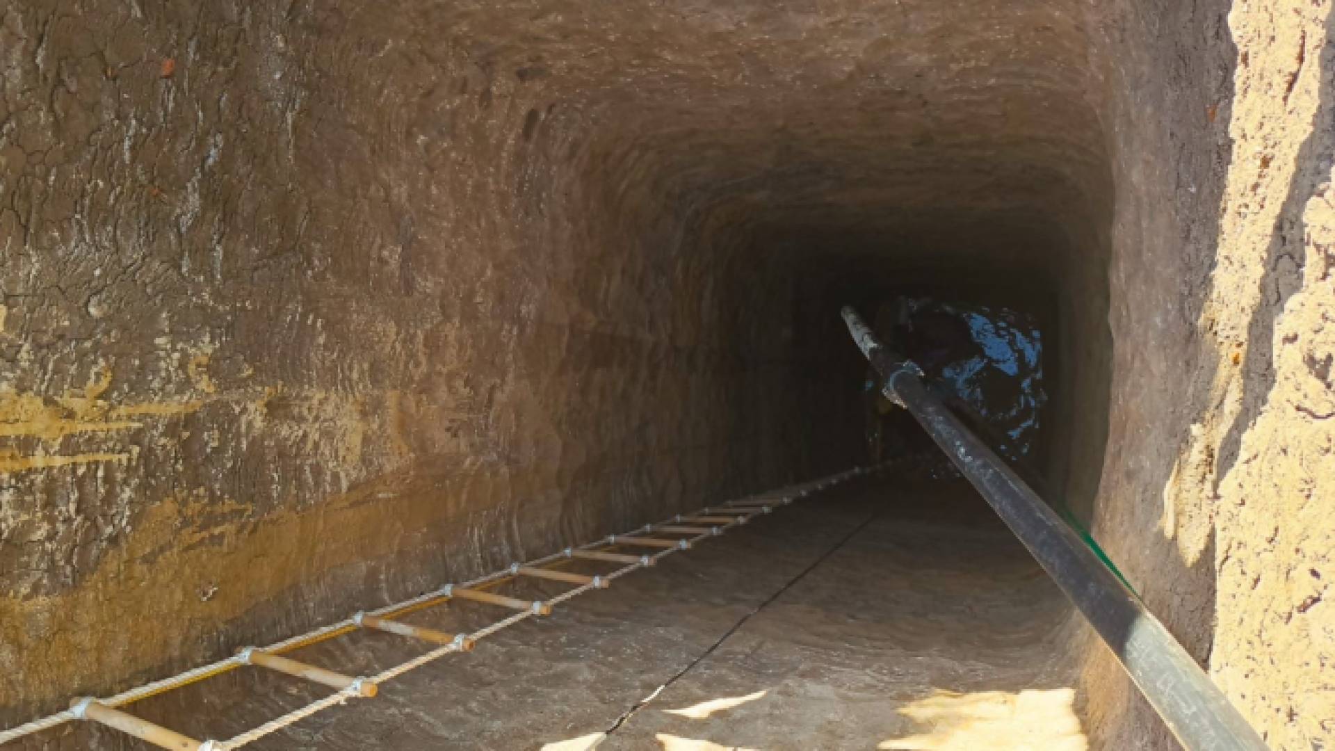 البئر الذي سقط به الشخص