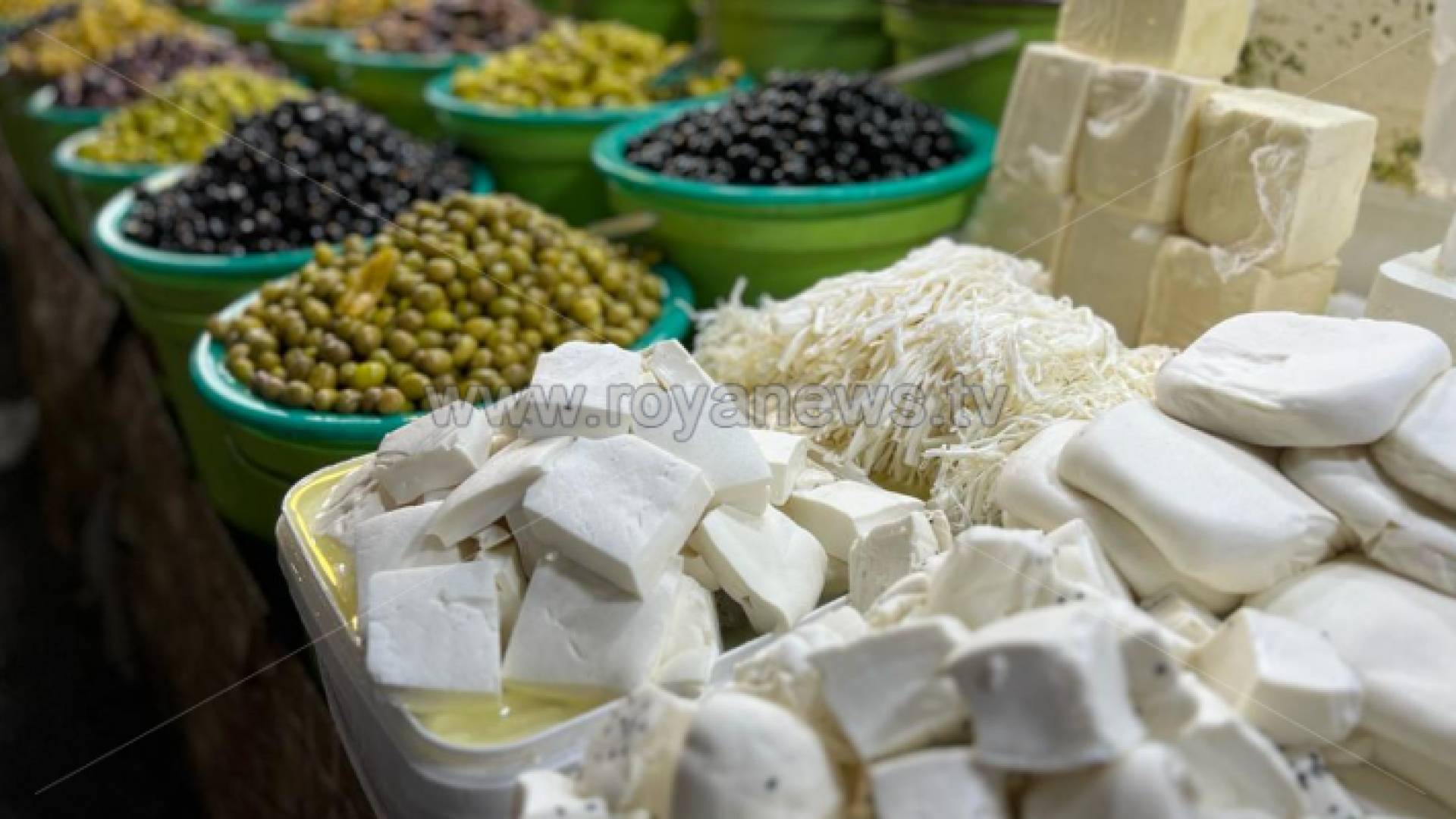 أصناف من المواد الغذائية