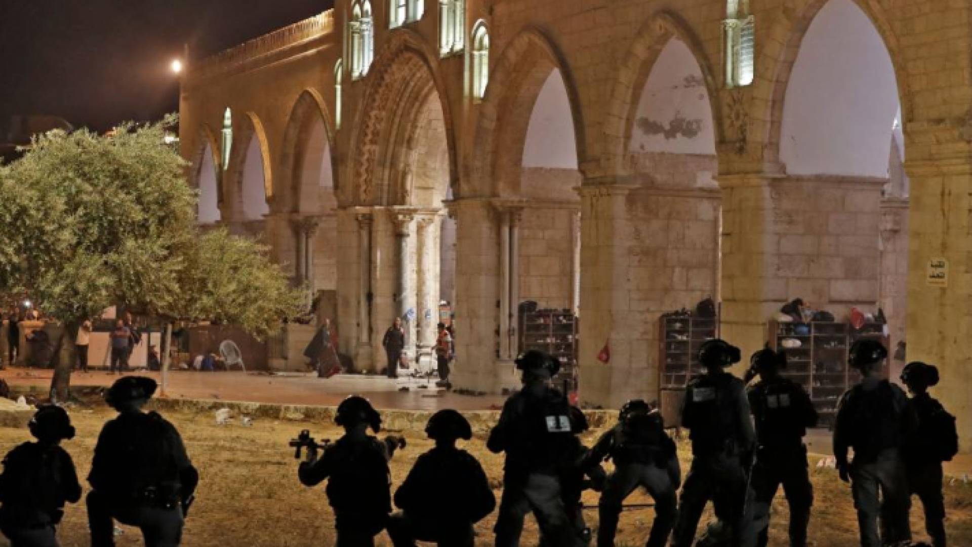 قوات الاحتلال الإسرائيلي في المسجد الأقصى