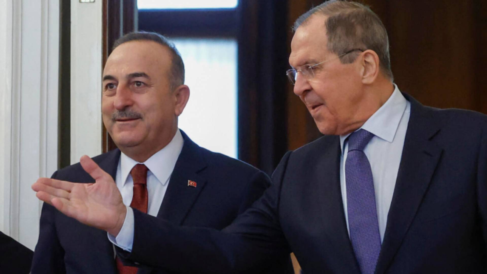 وزير الخارجية الروسي سيرغي لافروف ونظيره التركي