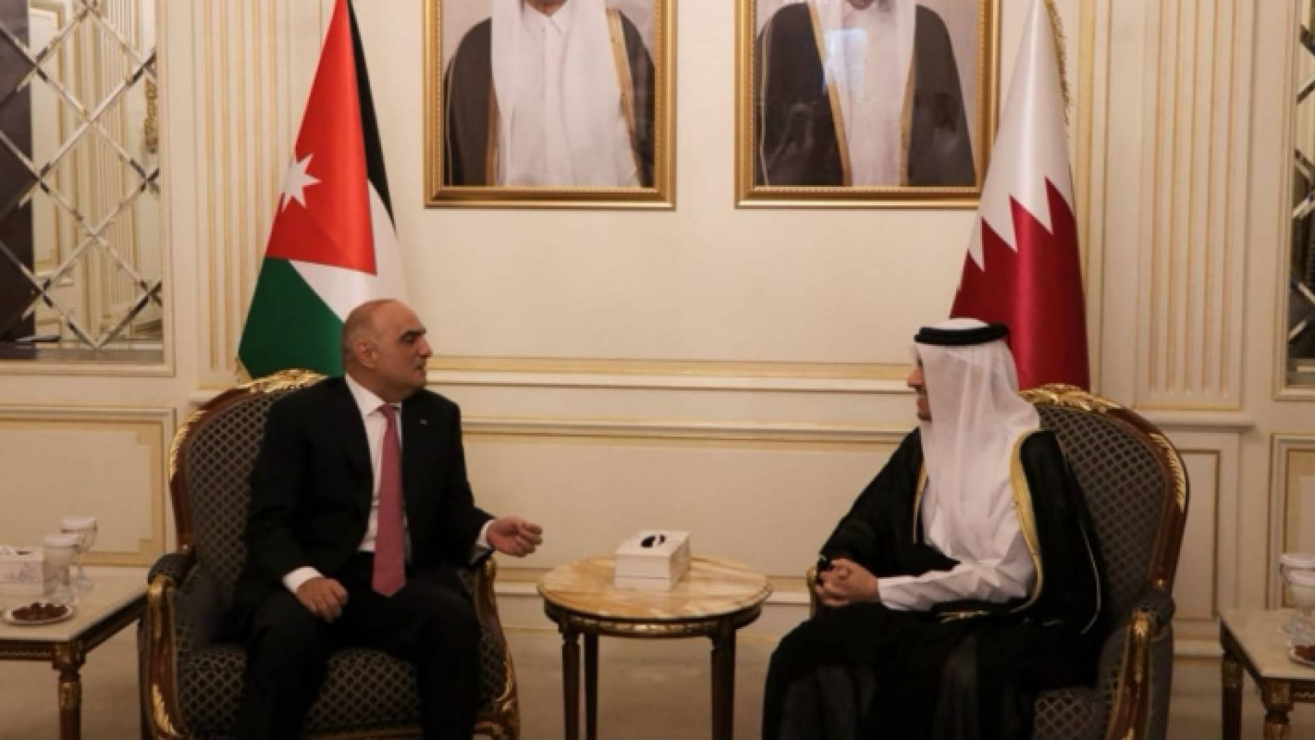 رئيس الوزراء ونظيره القطري