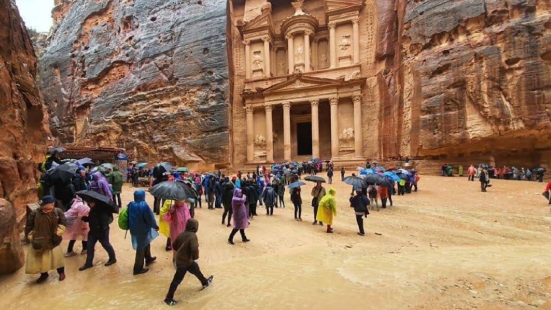 آثار الخزنة في مدينة البترا