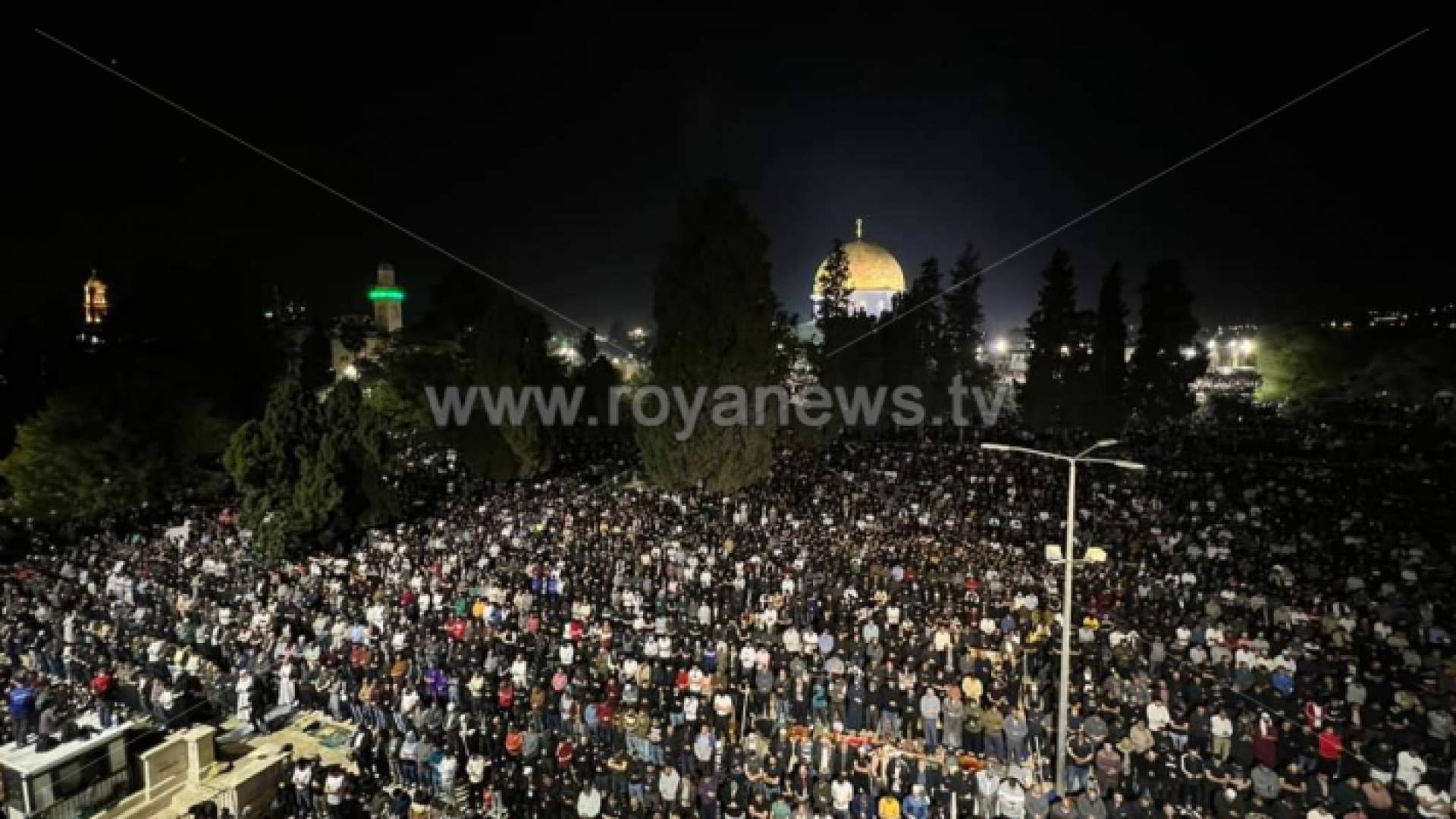 صلاة التراويح في المسجد الأقصى