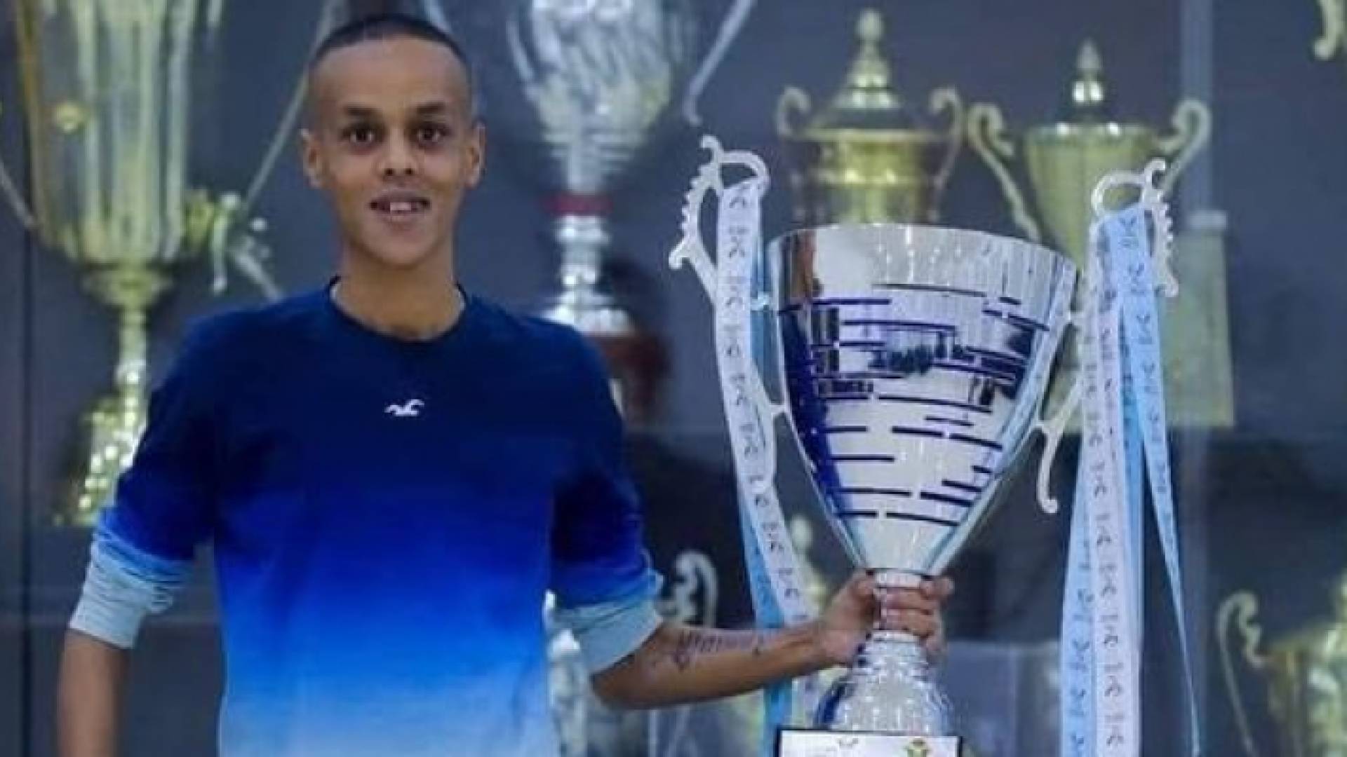 الراحل علي بني صخر