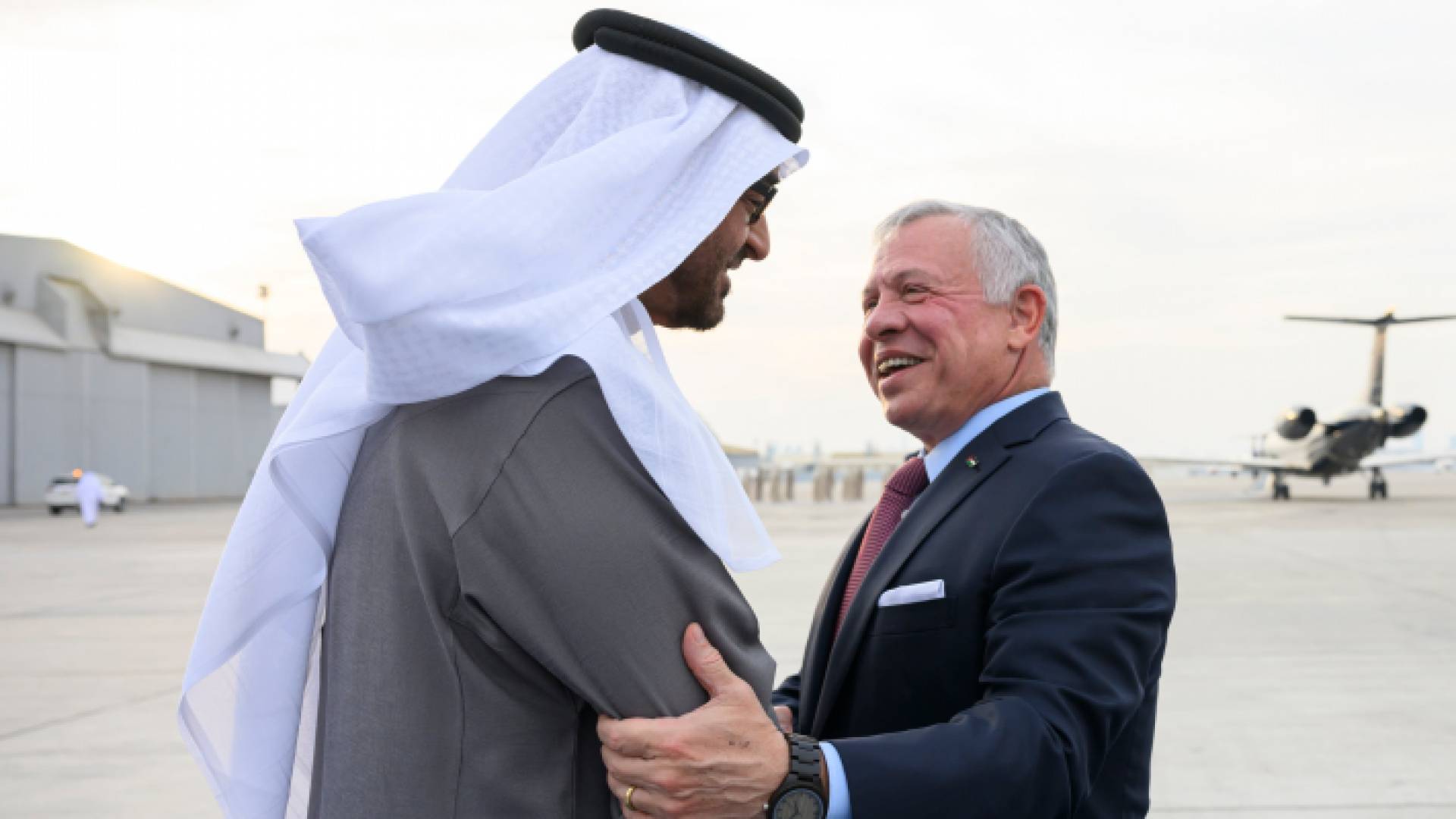 الملك عبدالله الثاني والرئيس الإماراتي الشيخ محمد بن زايد آل نهيان