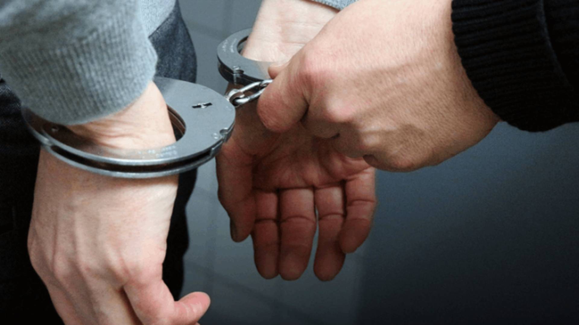 توقيف شخص "تعبيرية"