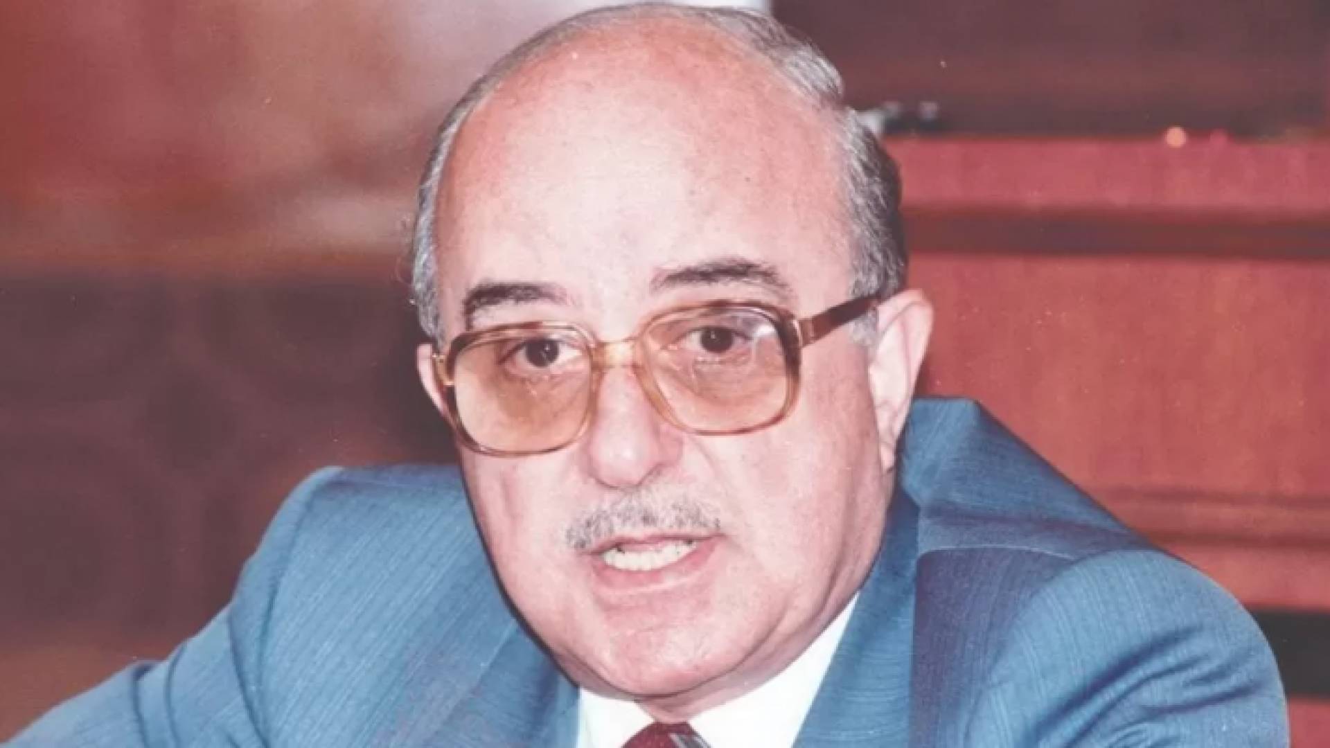 الراحل مضر بدران