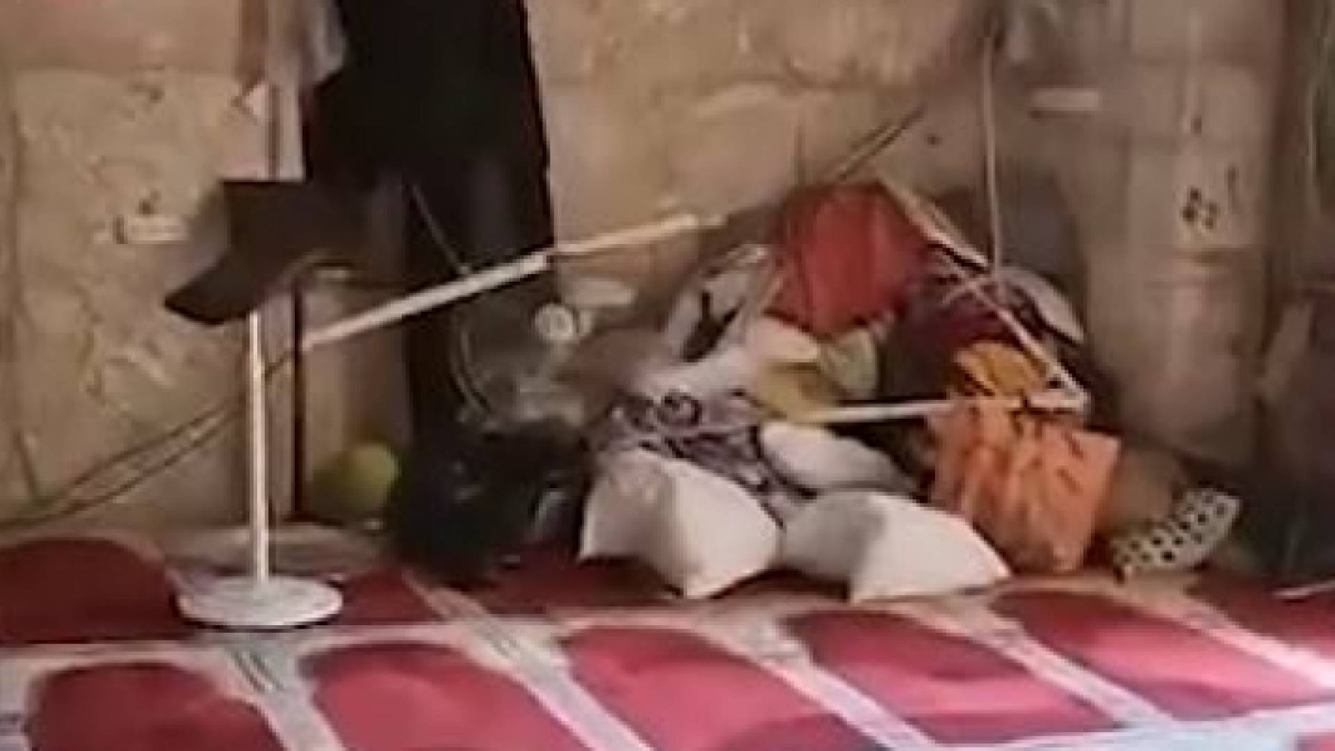 صورة من الاقتحام