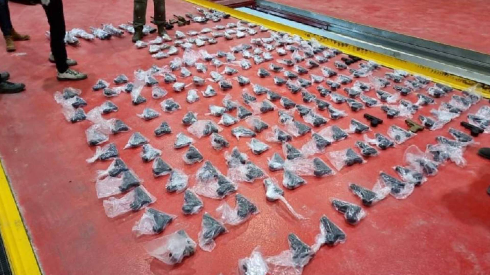 جانب من المضبوطات