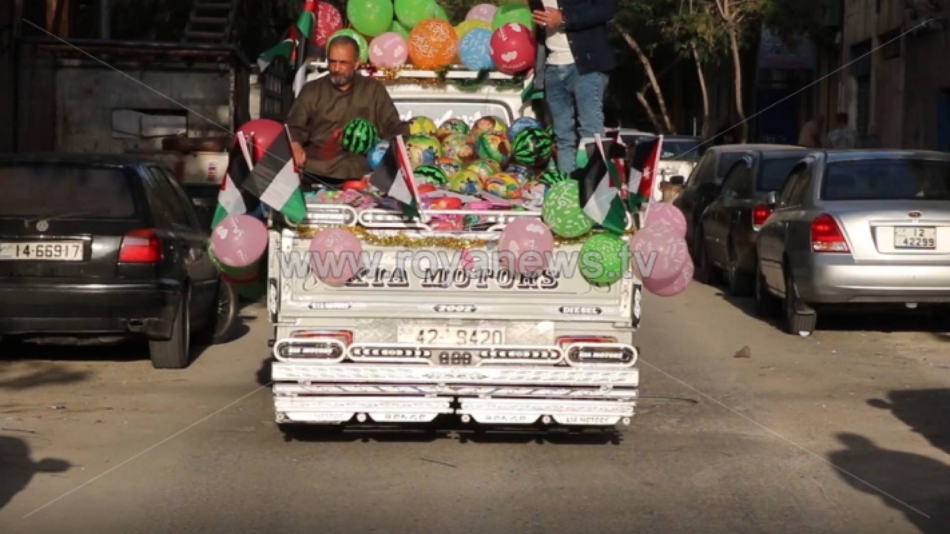 جانب من مبادرة "فرح طفلك"
