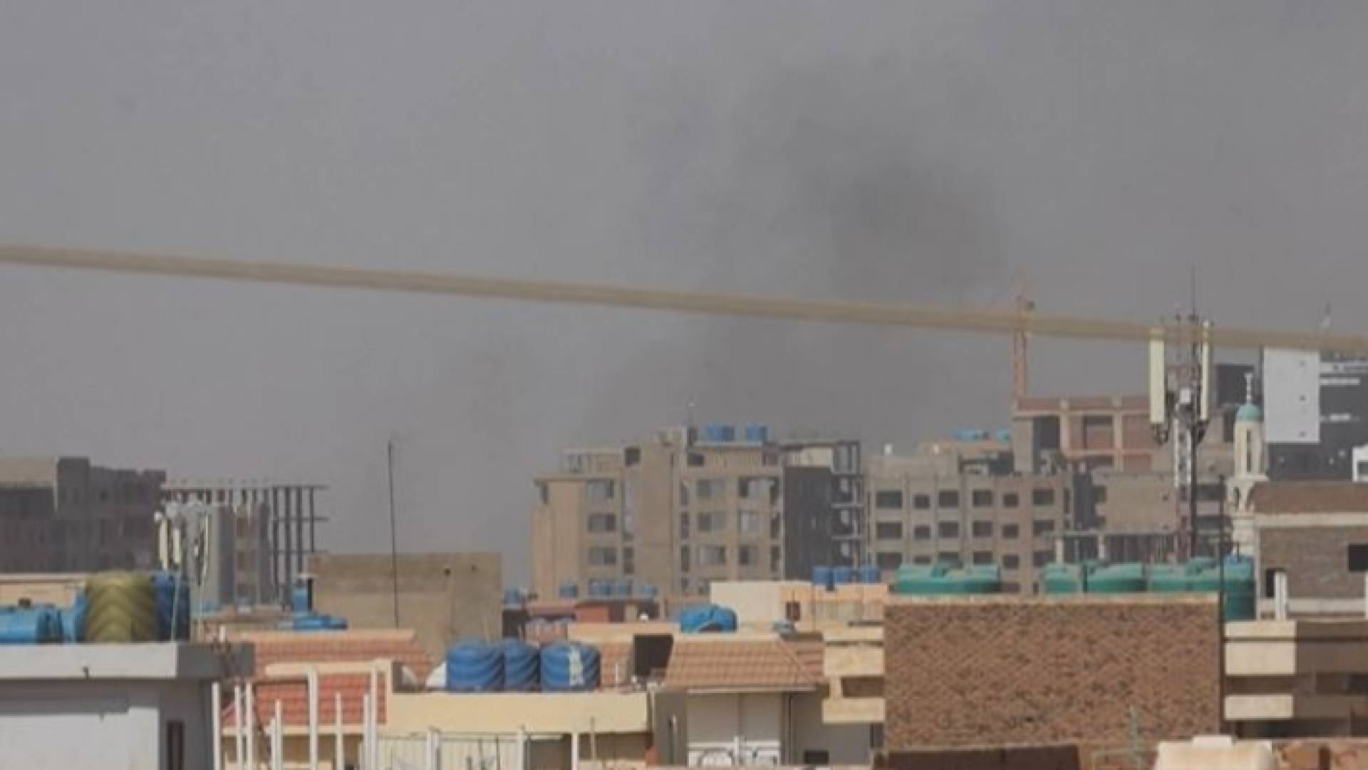 دخان من الاشتباكات