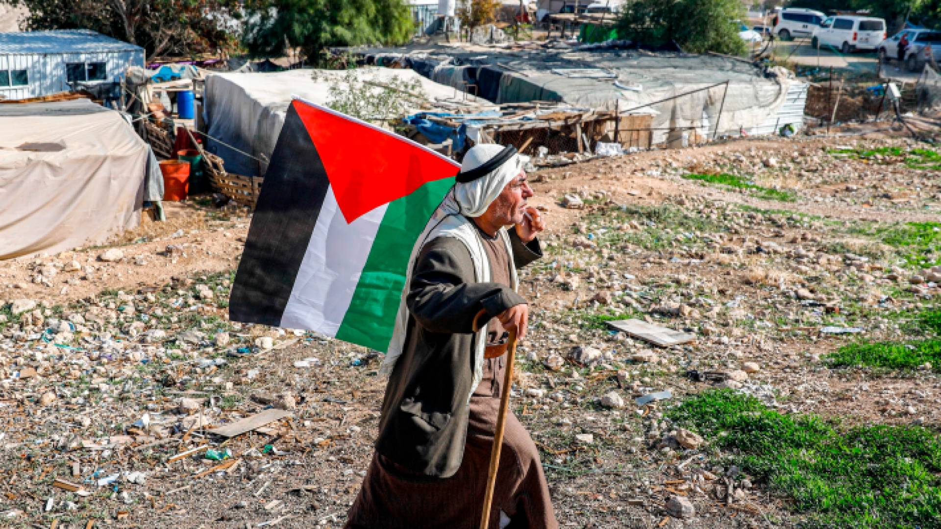 قرية الخان الأحمر شرقي القدس