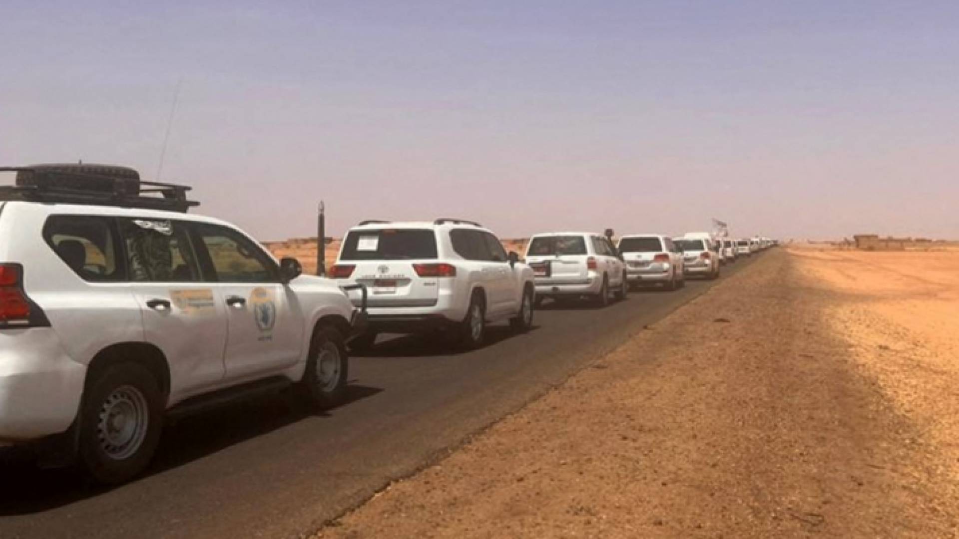 صورة من إجلاء طاقم دبلوماسي مقيم في الخرطوم