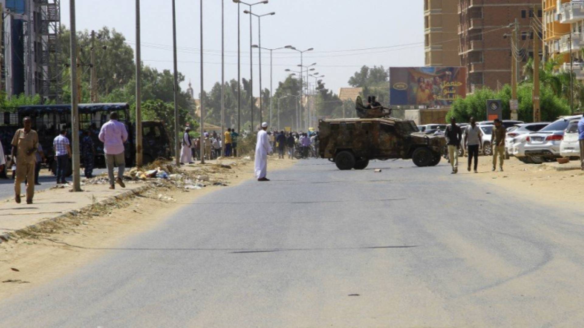 مظاهر الاشتباكات وإغلاق الطرق في السودان