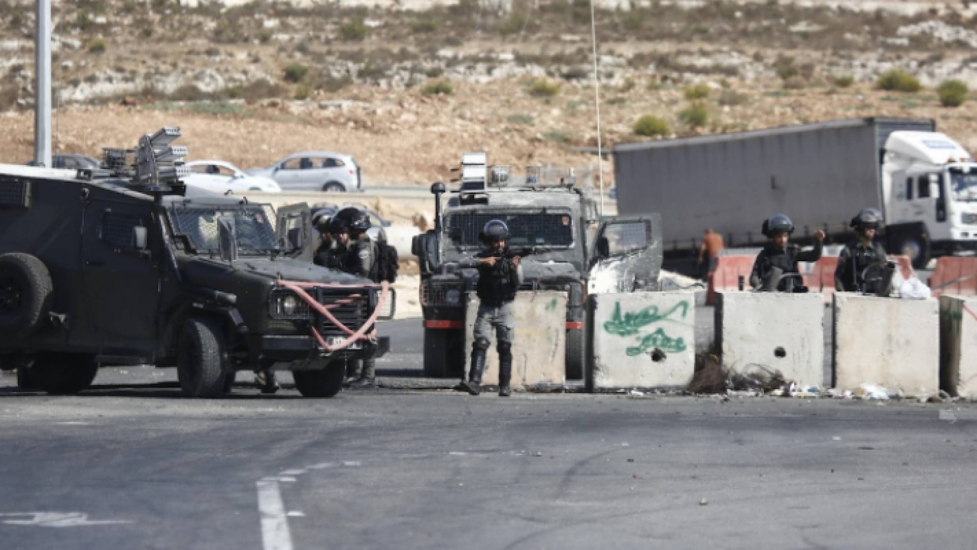 قوات الاحتلال تضع حواجز على مداخل مدينة أريحا