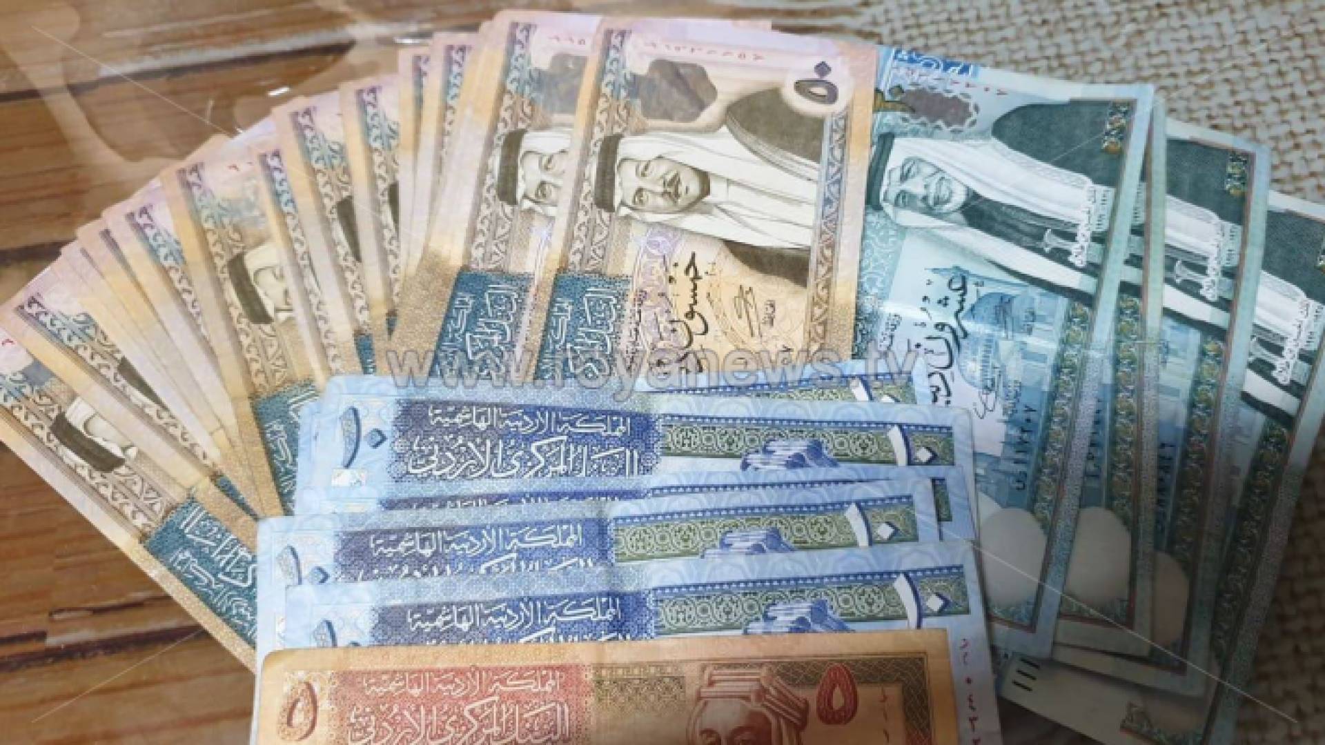 مبالغ نقدية أردنية