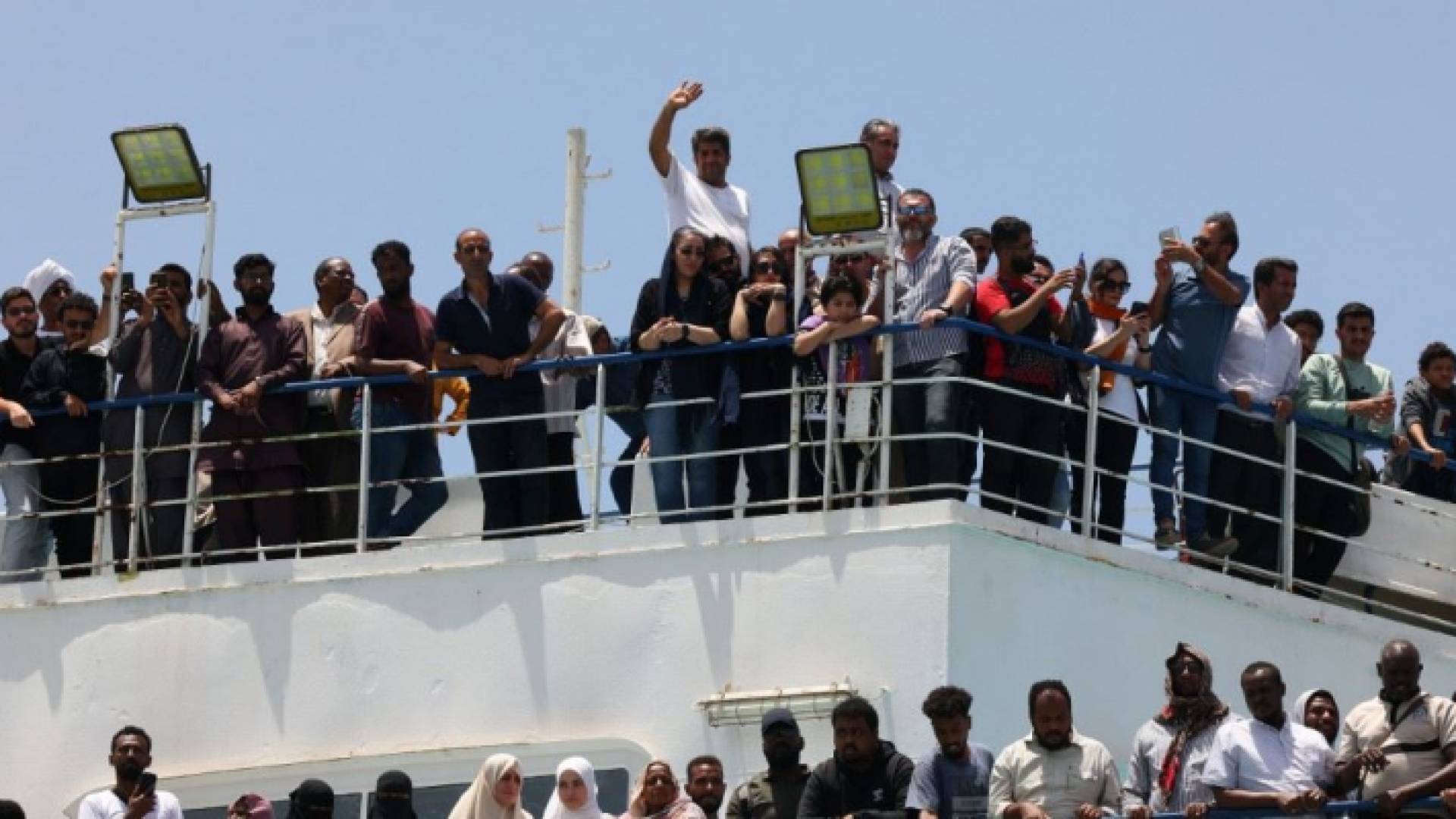 باخرة إجلاء سعودية قادمة من السودان إلى جدة