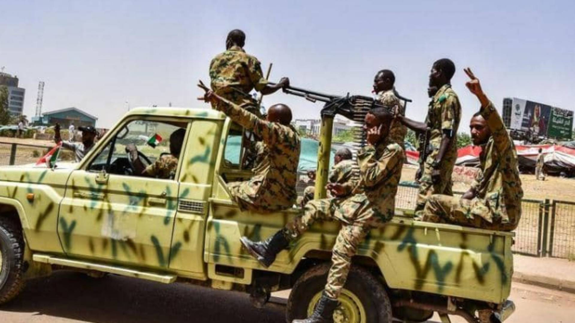 أفراد من الجيش السوداني