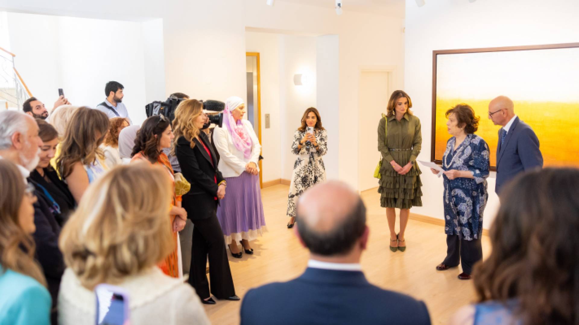 الملكة رانيا تفتتح مبنى "وجدان فضاء فني"