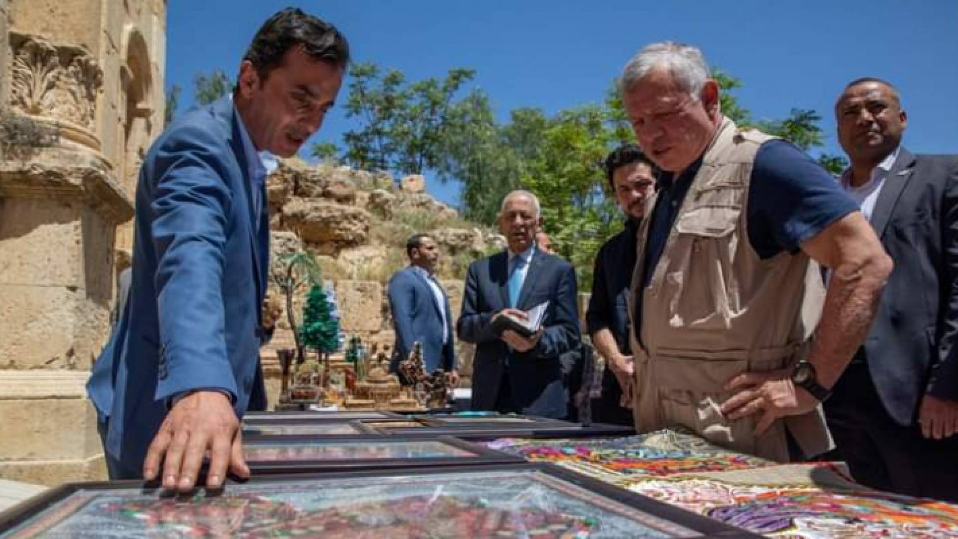 جلالة الملك عبدالله الثاني خلال زيارته لمحافظة جرش