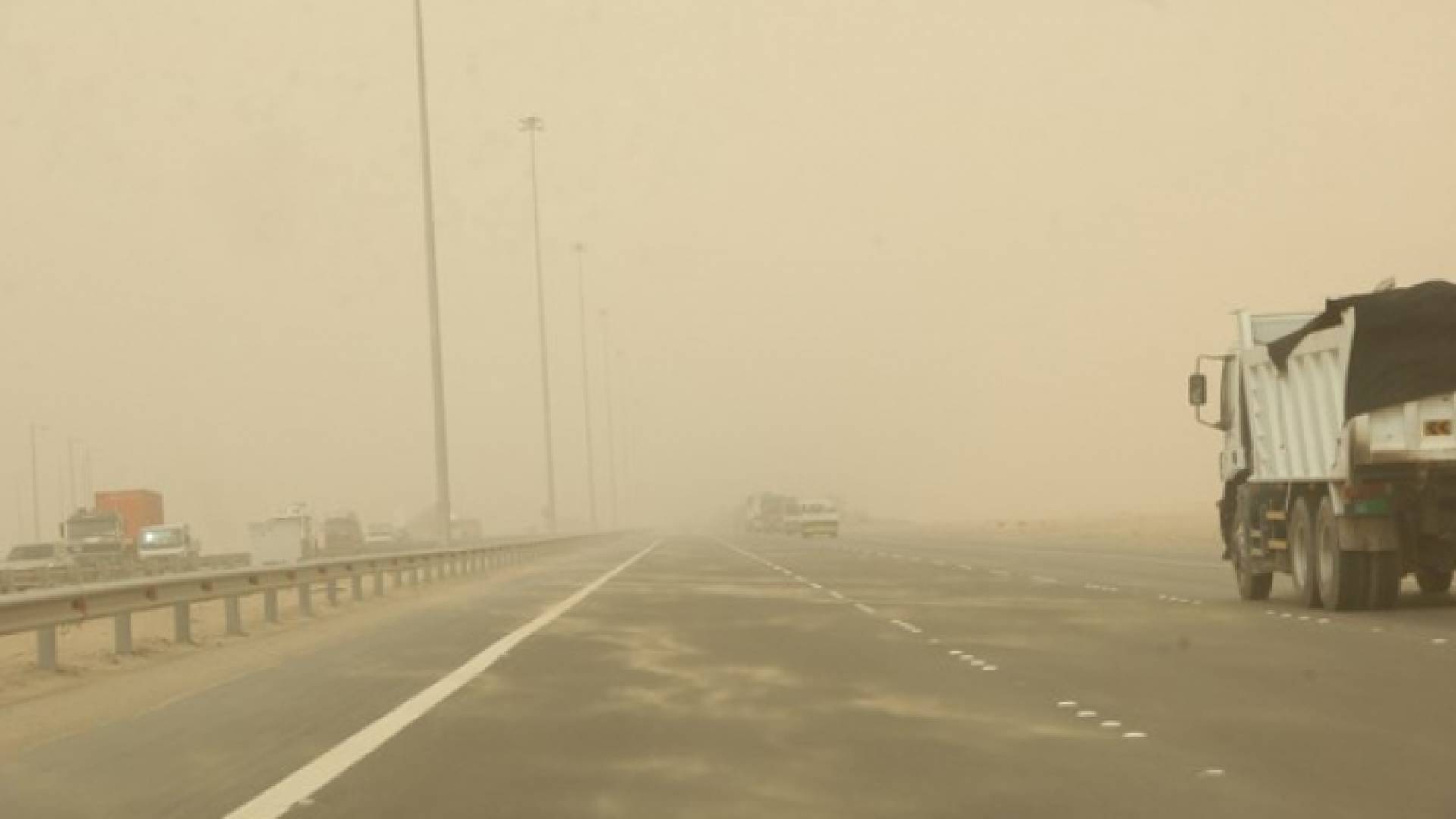 صورة أرشيفية لأجواء مغبرة أثرت على الأردن