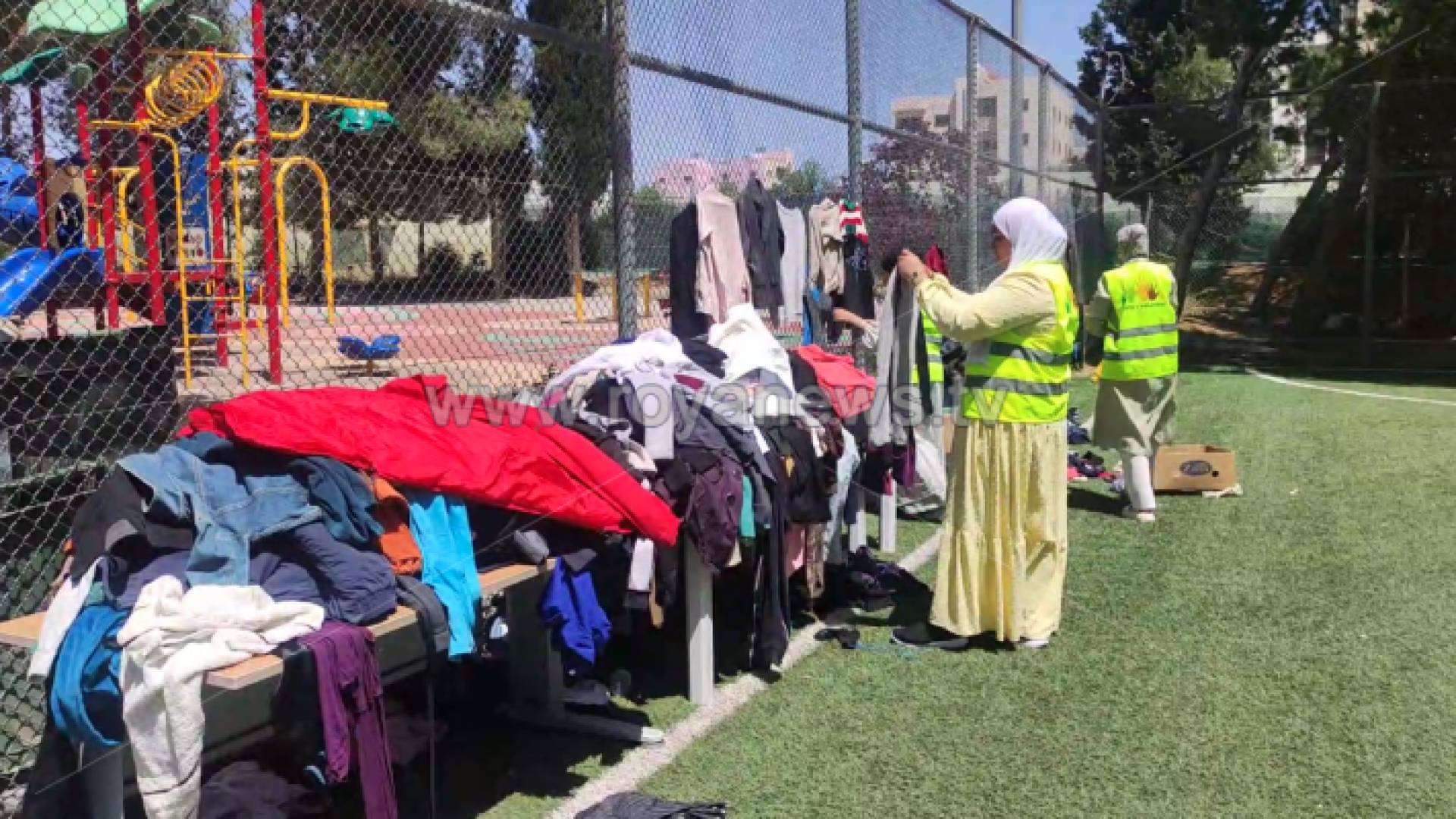 خلال حملة توزيع الملابس بالمحافظة