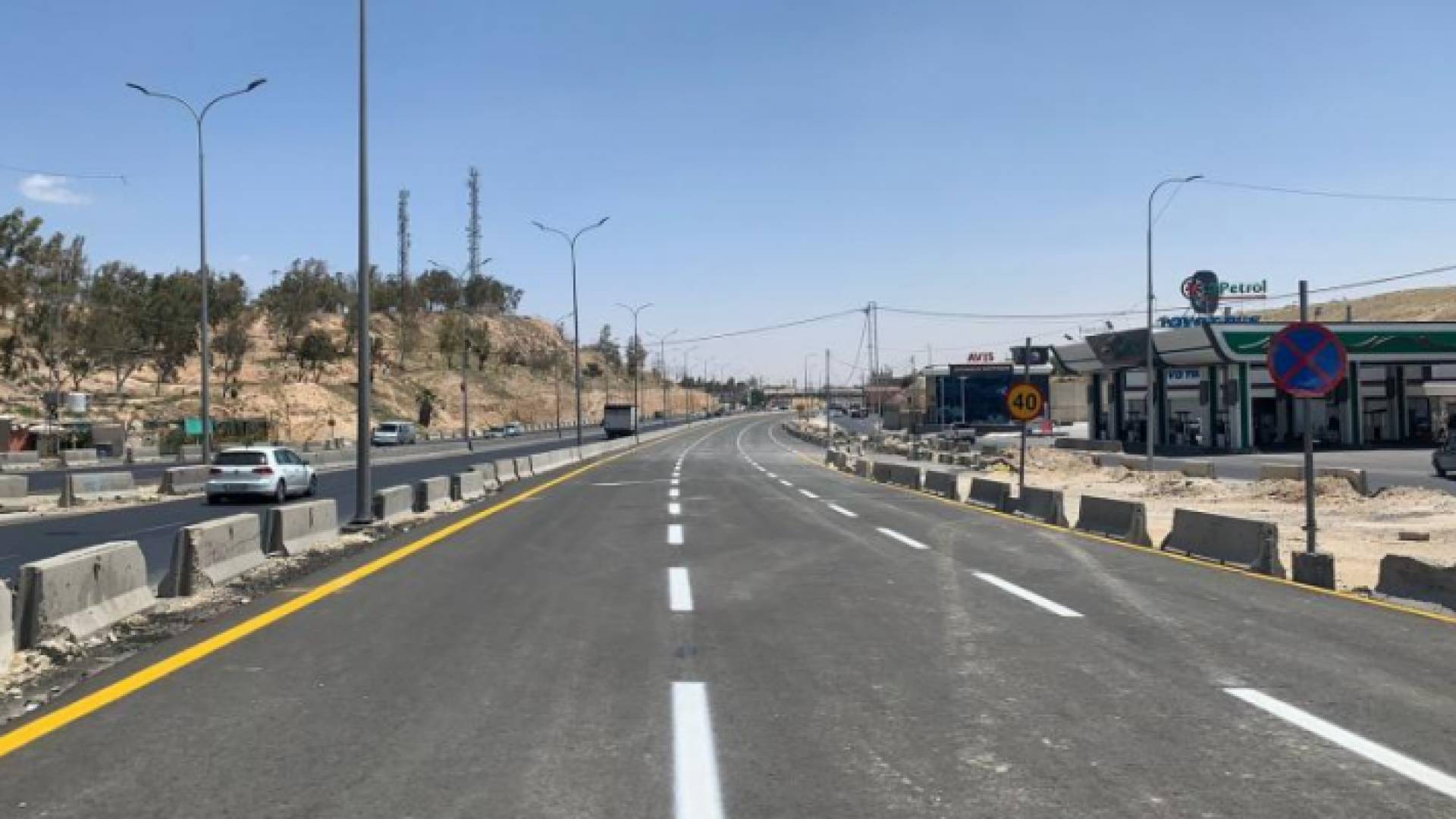 طريق عمان الزرقاء