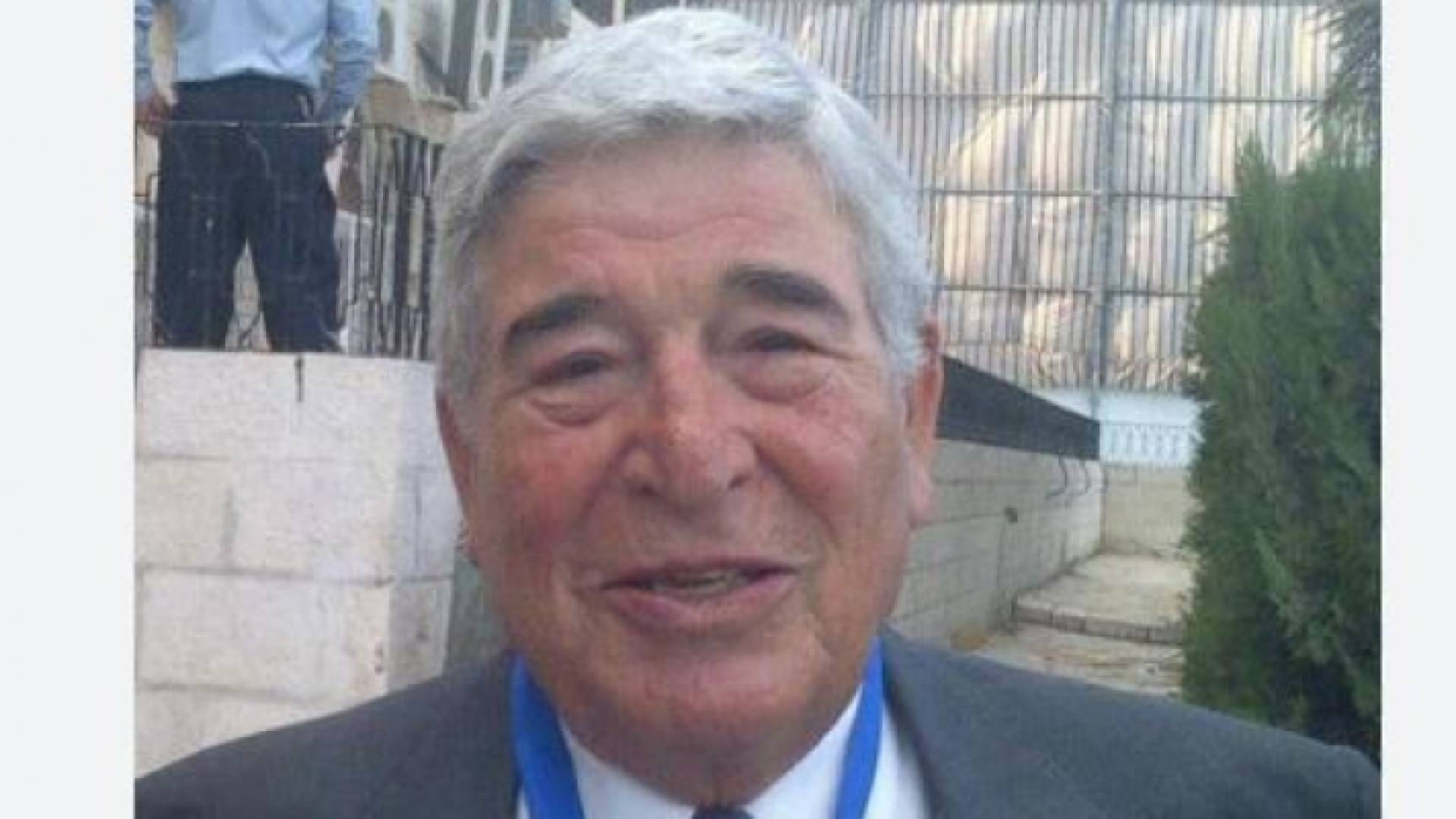 الوزير الأسبق الراحل عارف البطاينة