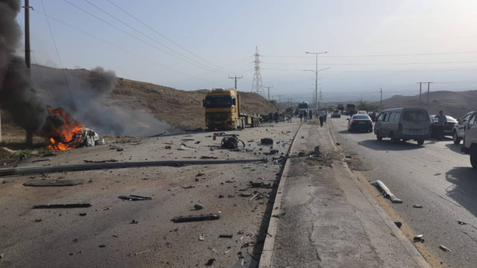 الشاحنة التي تعرضت لحادث تدهور