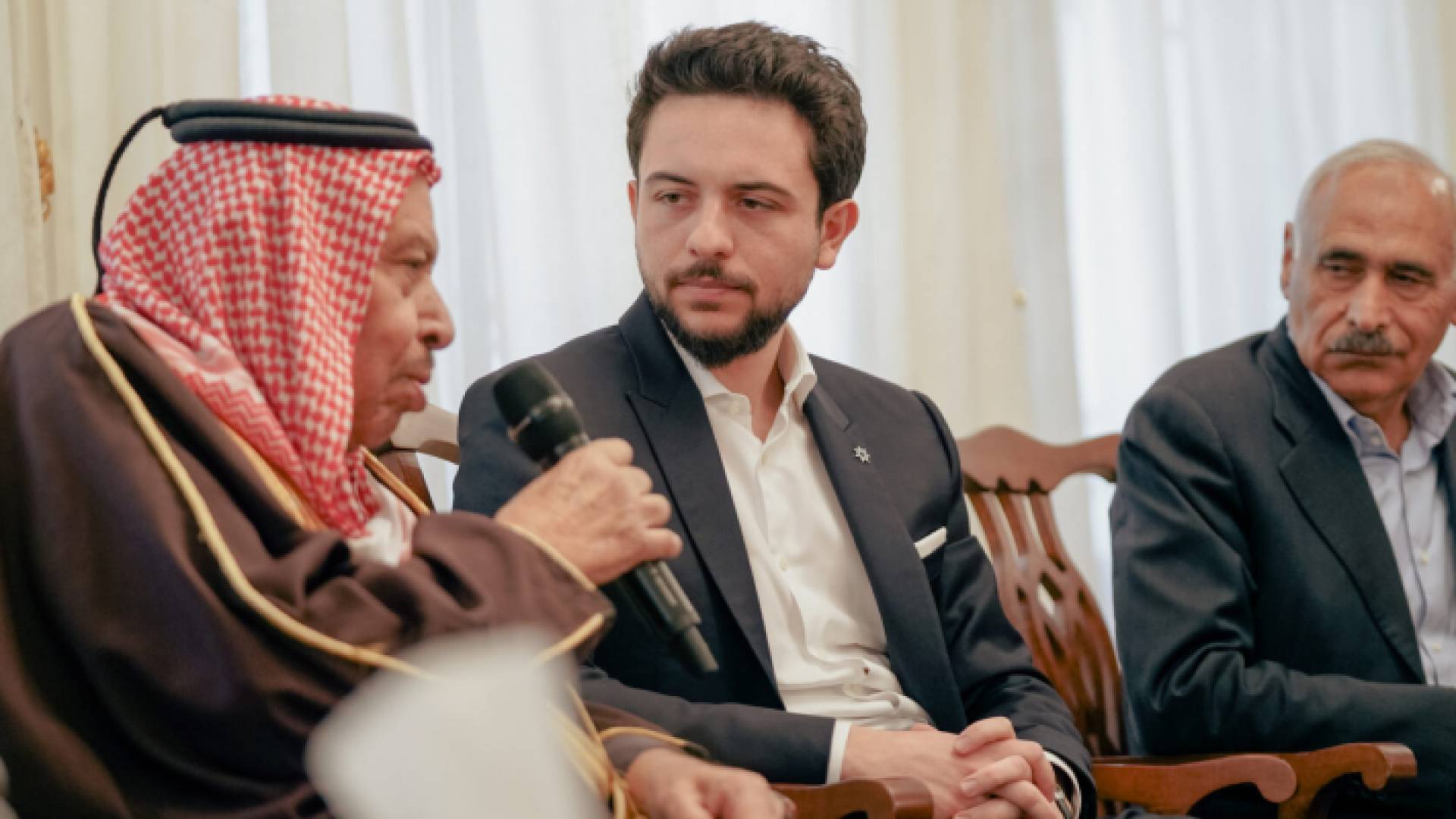 خلال زيارة ولي العهد لمنزل الحديد