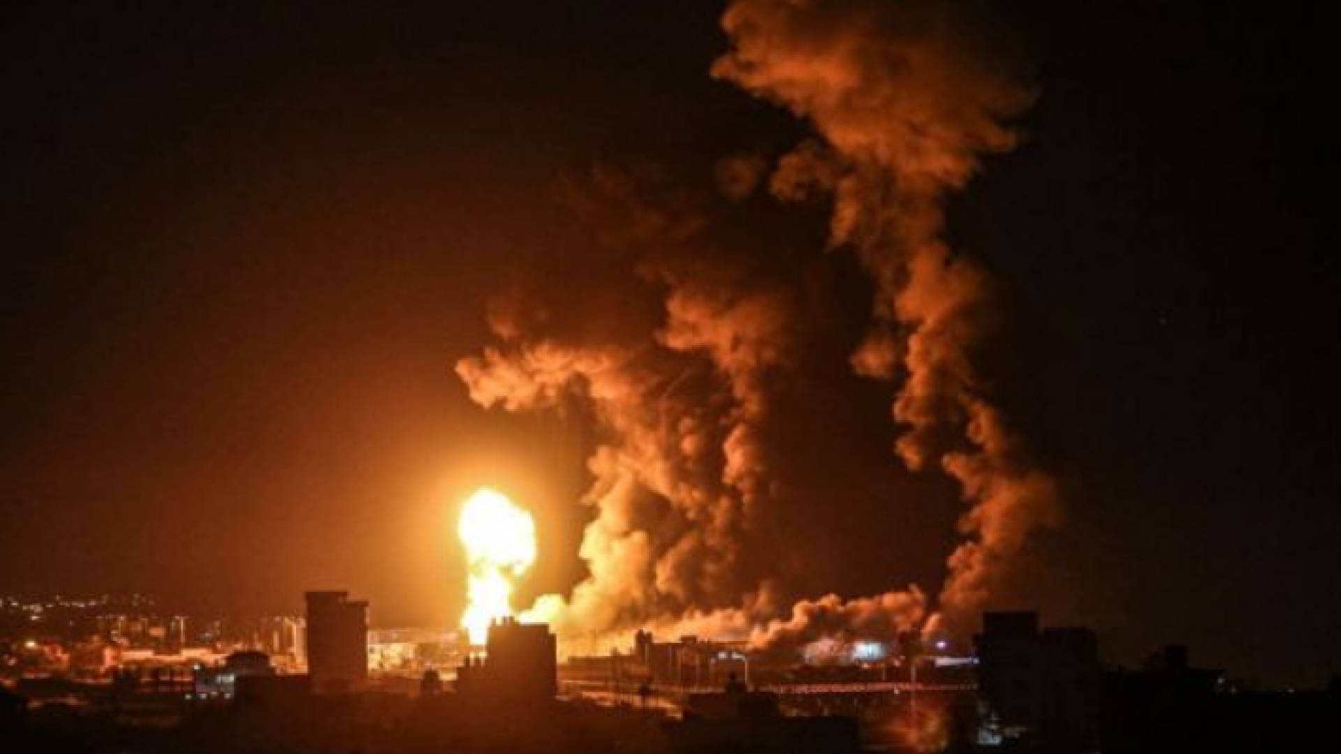 انفجار وسط غزة جراء قصف الاحتلال