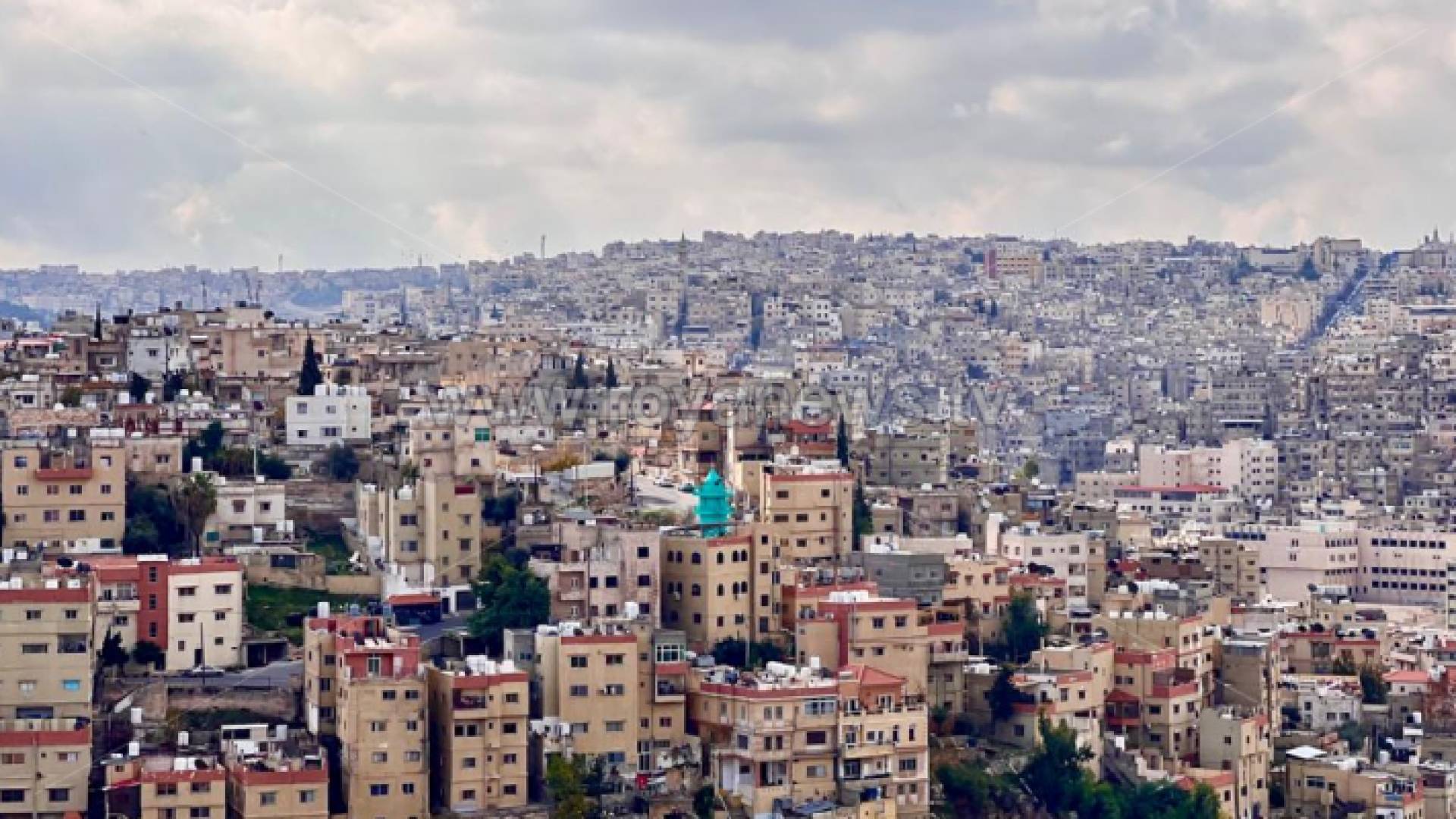 سحب في سماء العاصمة عمان