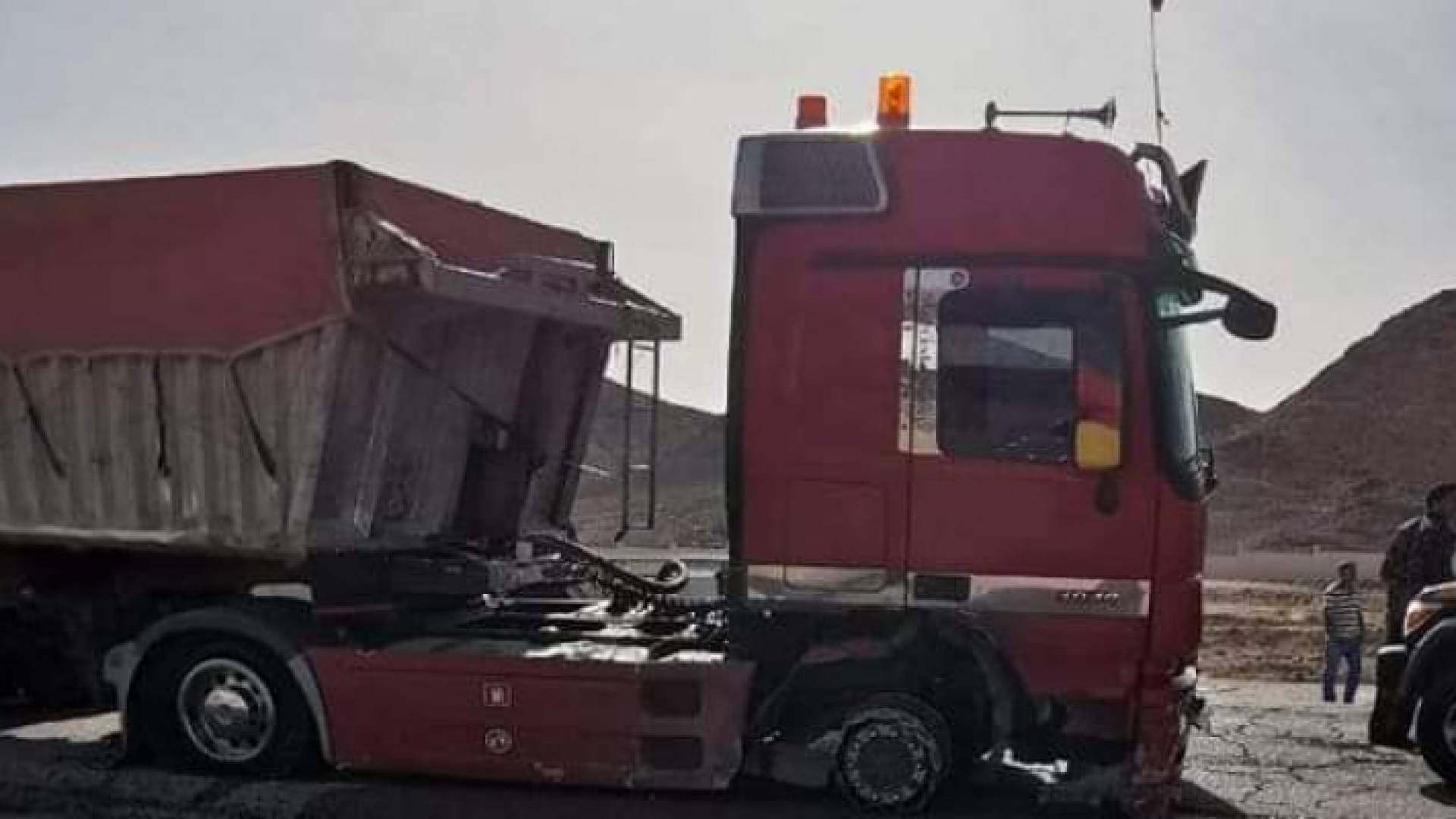 صورة الشاحنة