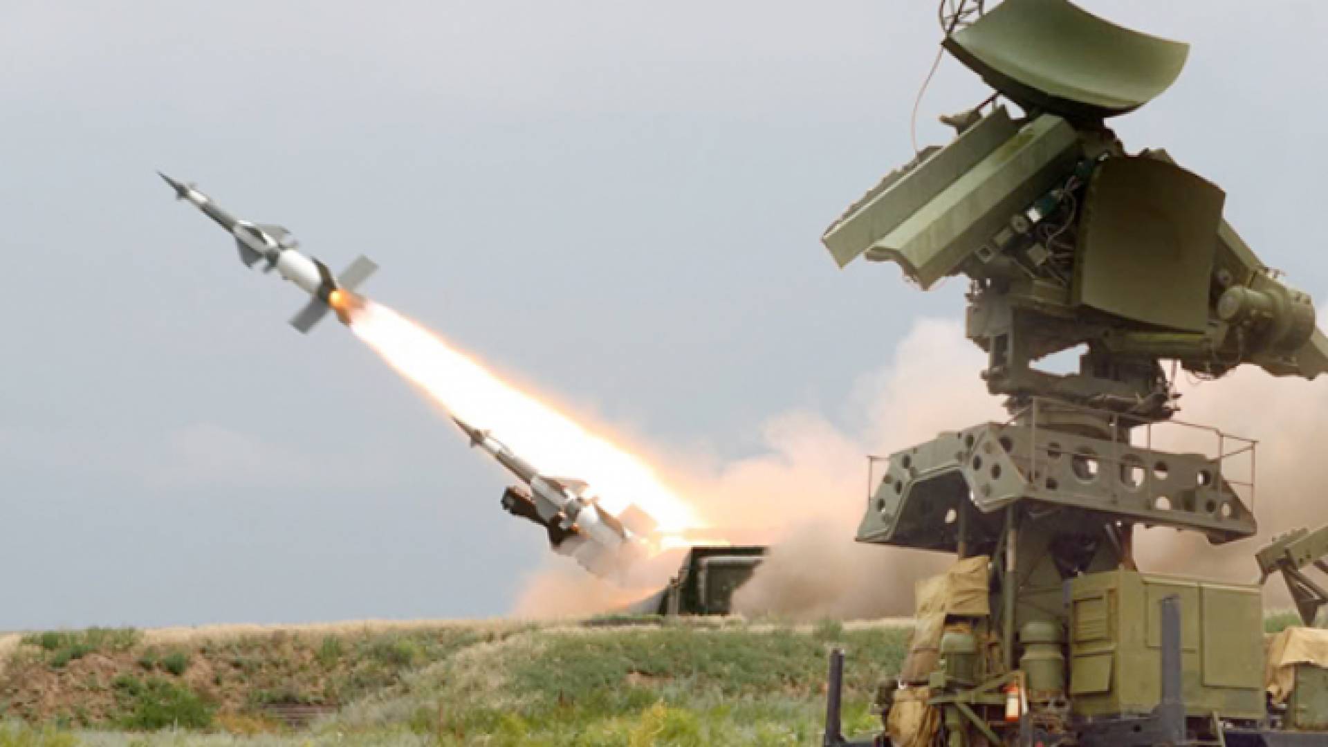 صورة مؤرشفة لصاروخ