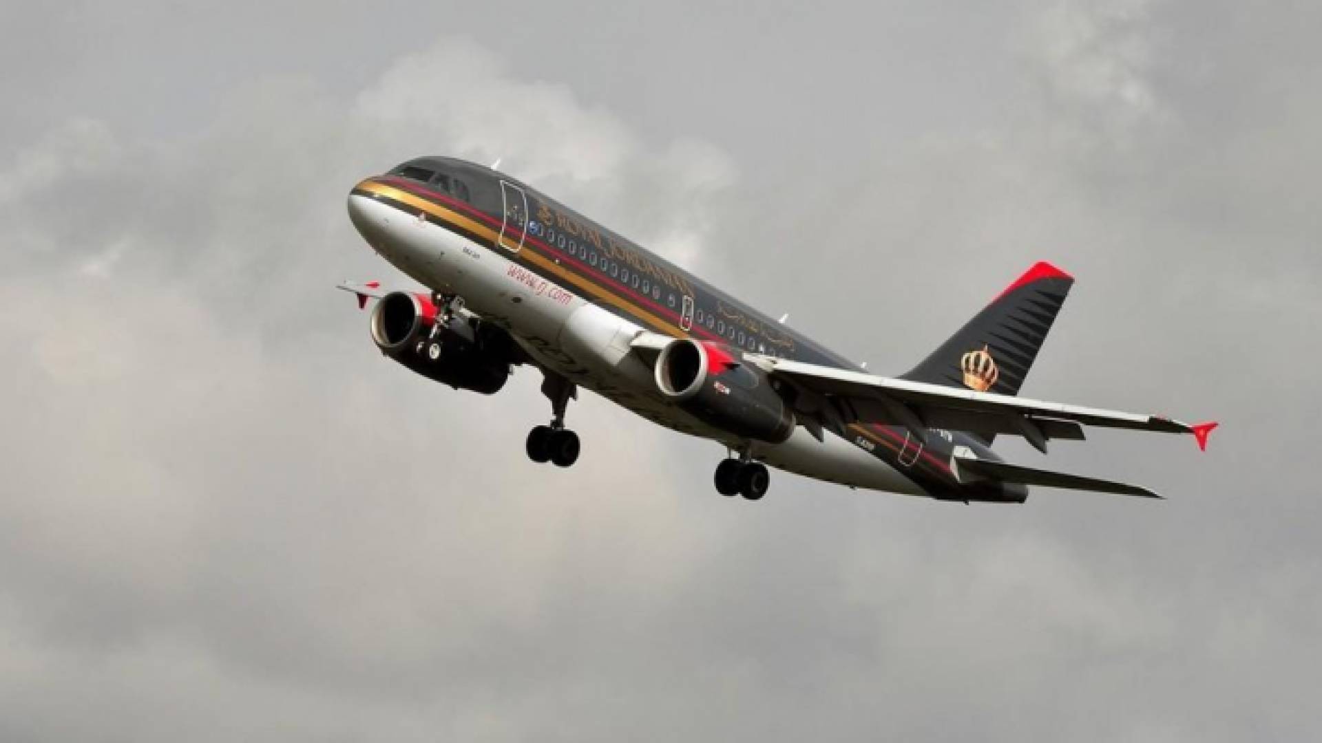 طائرة الملكية الأردنية