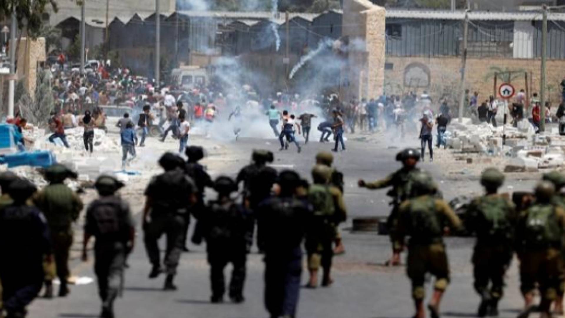 مواجهات بين فلسطينيين وقوات الاحتلال الإسرائيلي "أرشيفية"